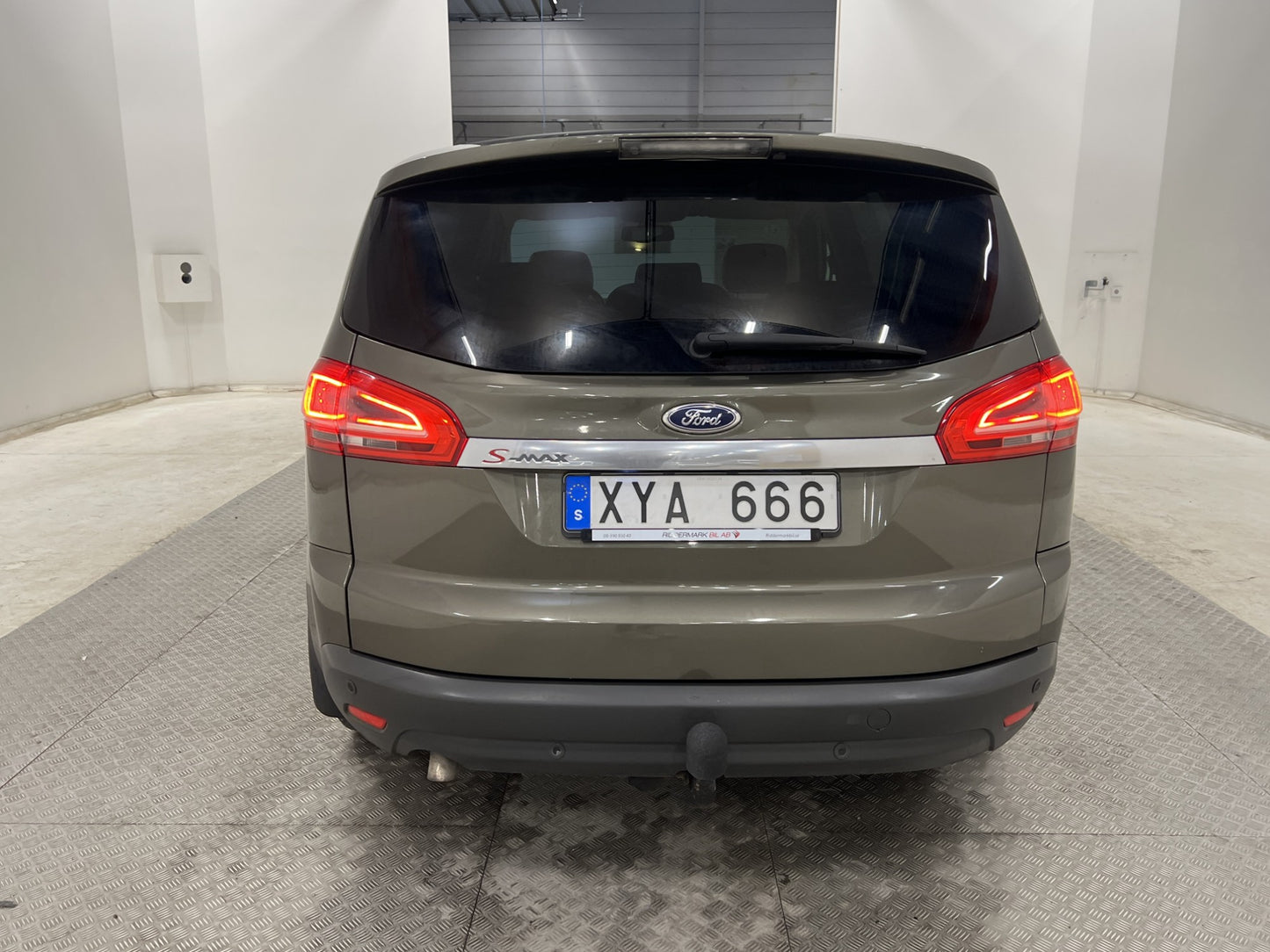 Ford S-Max 2.0 163hk 7-Sits Business Panorama Värmare Drag