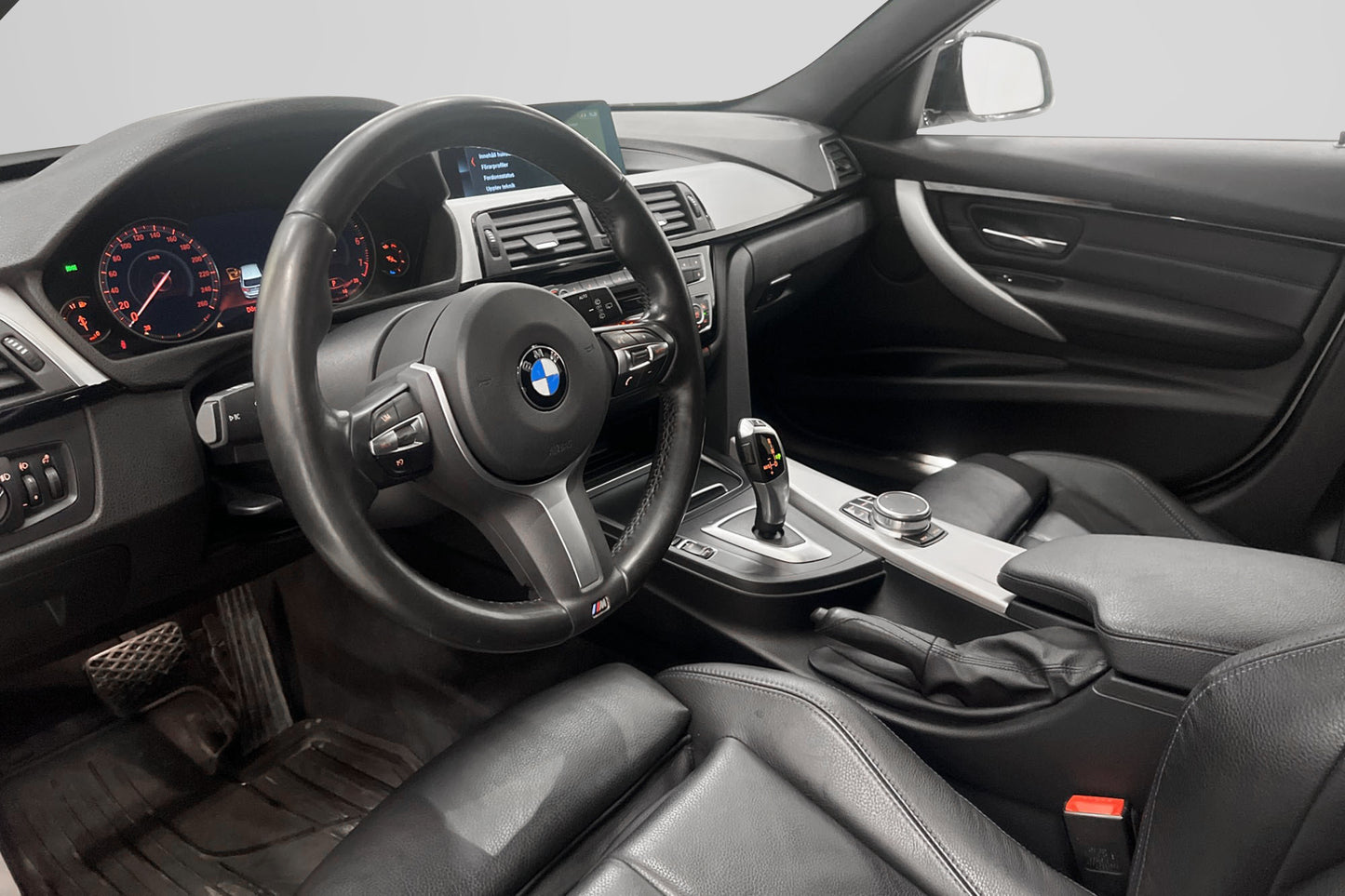 BMW 320i xDrive M Sport Navi Skinn Keyless Sportsäten