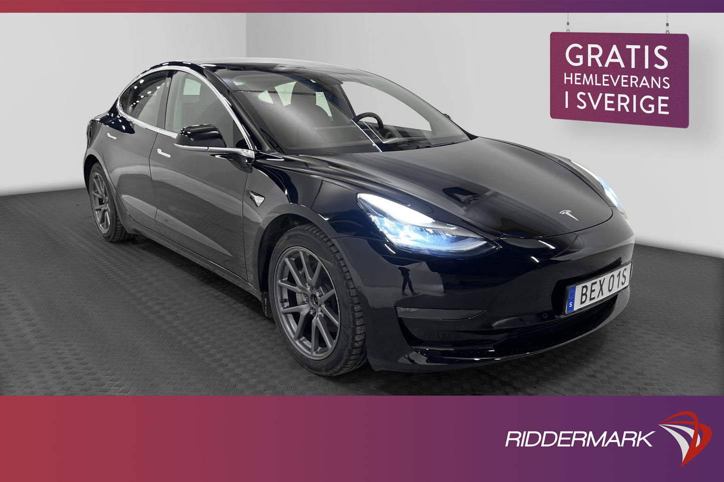 Tesla Model 3 Long Range AWD 440hk Svensksåld Moms