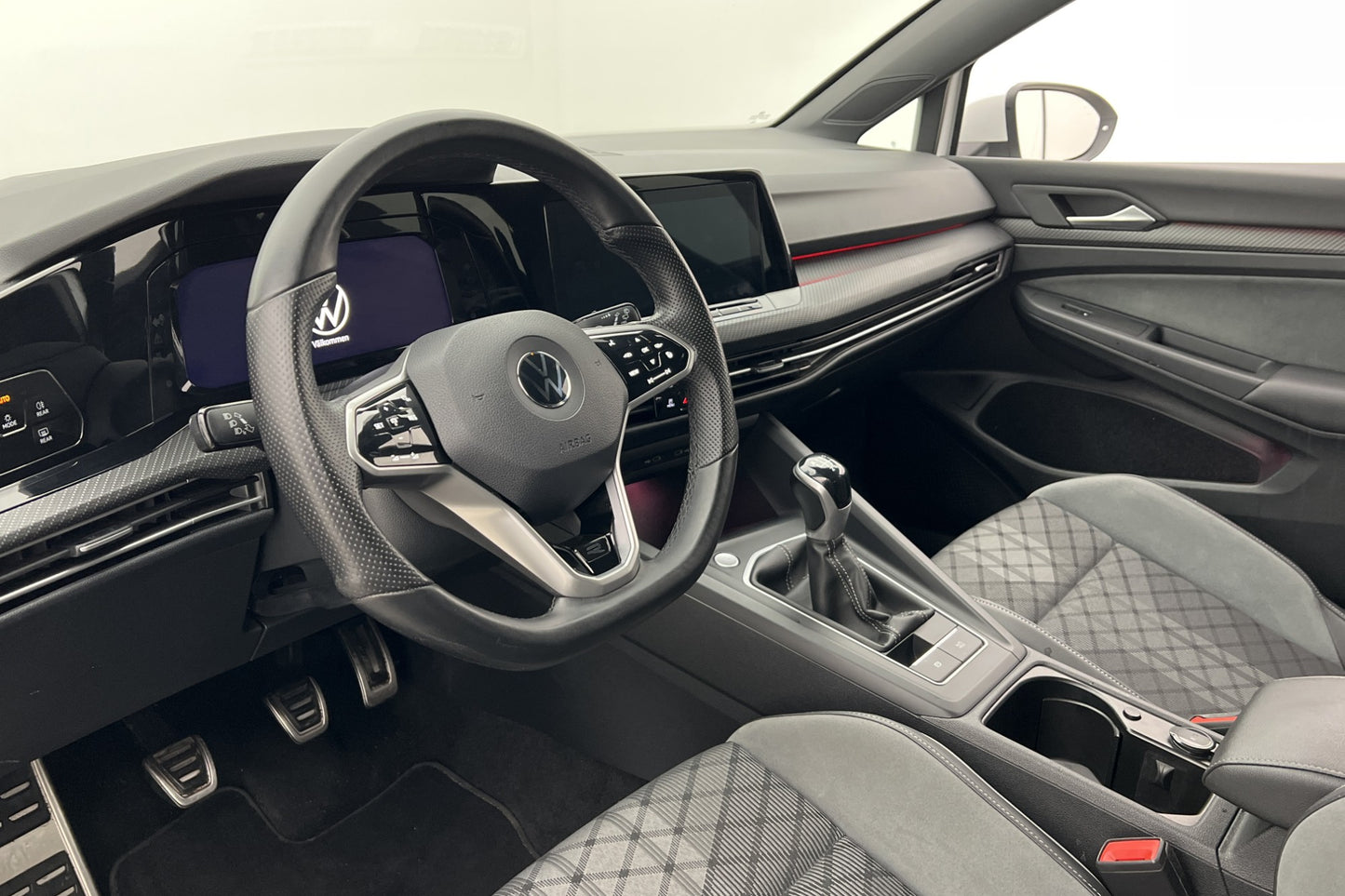 Volkswagen Golf 1.5 TSI 150hk R-Line Cockpit Kamera Rattvärm