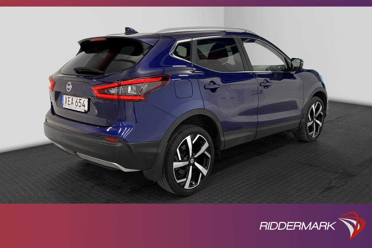 Nissan Qashqai 1.6 dCi 130hk Tekna Pano 360º Kamera Navi