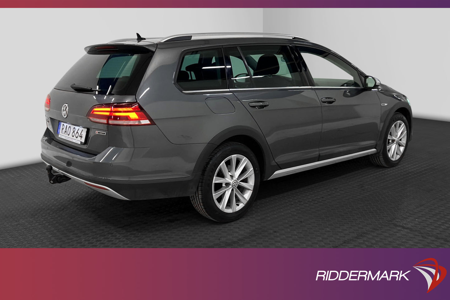 Volkswagen Golf Alltrack 4M 184hk Premium D-Värmare Massage