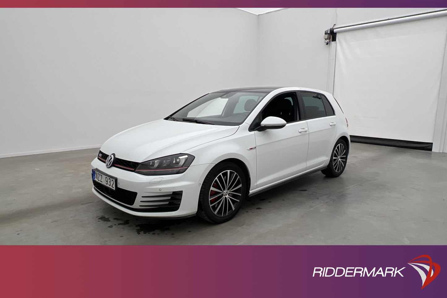 Volkswagen Golf GTI Performance 2.0 TSI Pano B-kamera 230hk