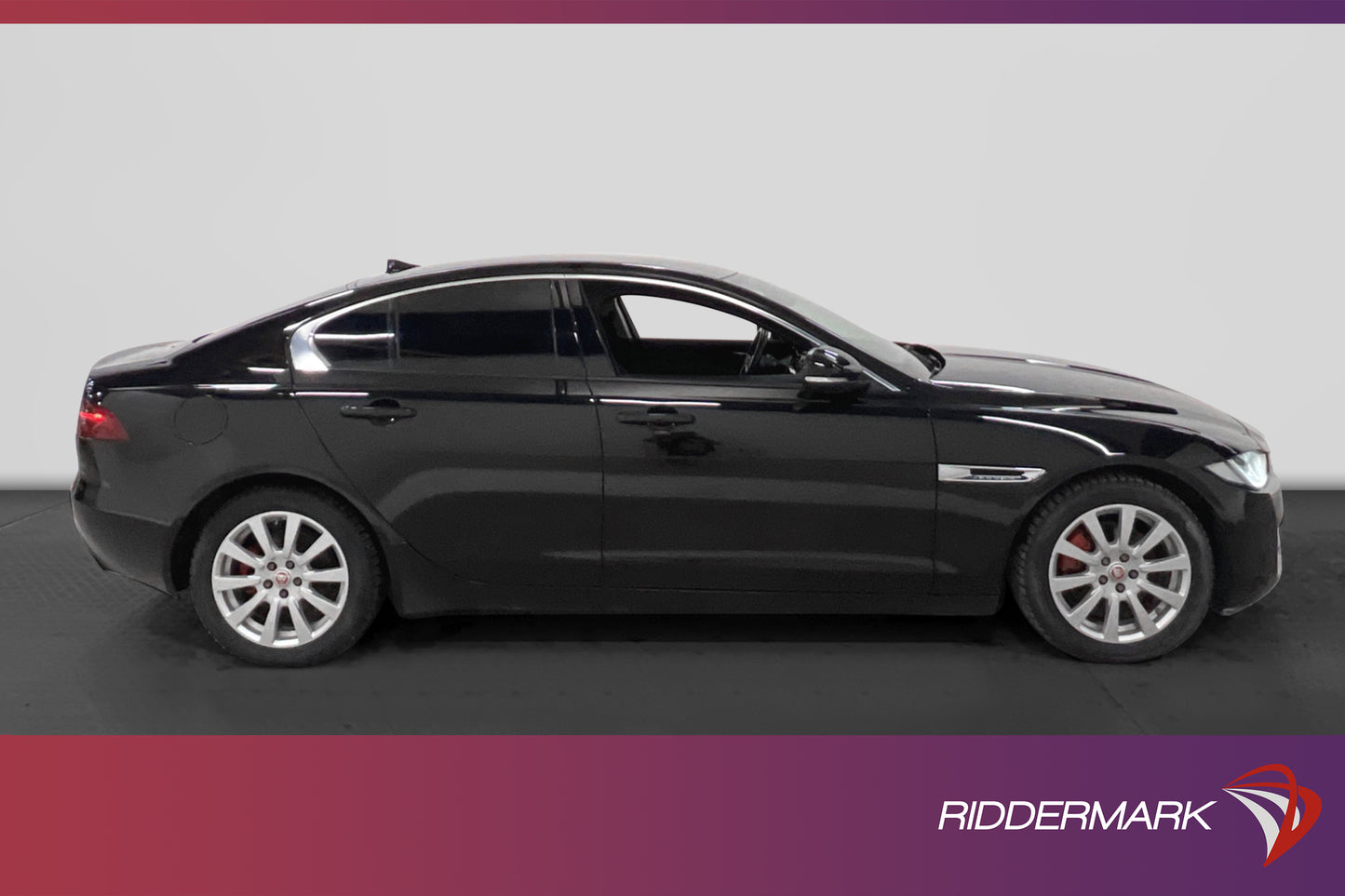 Jaguar  XE 2.0 D Pure P-Sensorer Nyservad 180hk