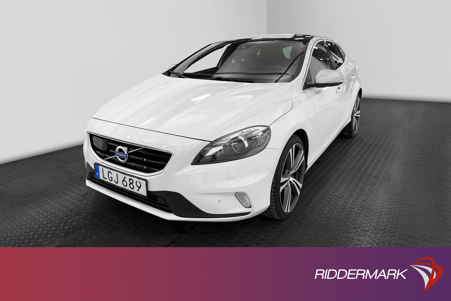 Volvo V40 T5 245hk R-Design VOC Kamera Pano Blis Parkassist