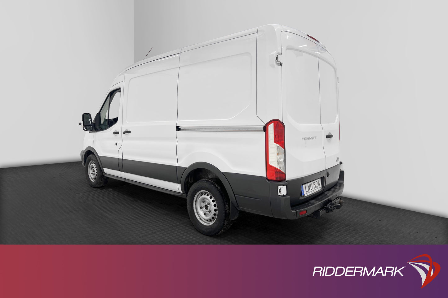 Ford Transit 350 L2H2 Automat Värmare Drag B-Kamera Moms