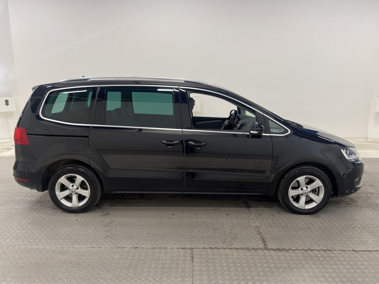 Volkswagen Sharan 1.4  150hk Premium 7-sits Pano Värm Drag