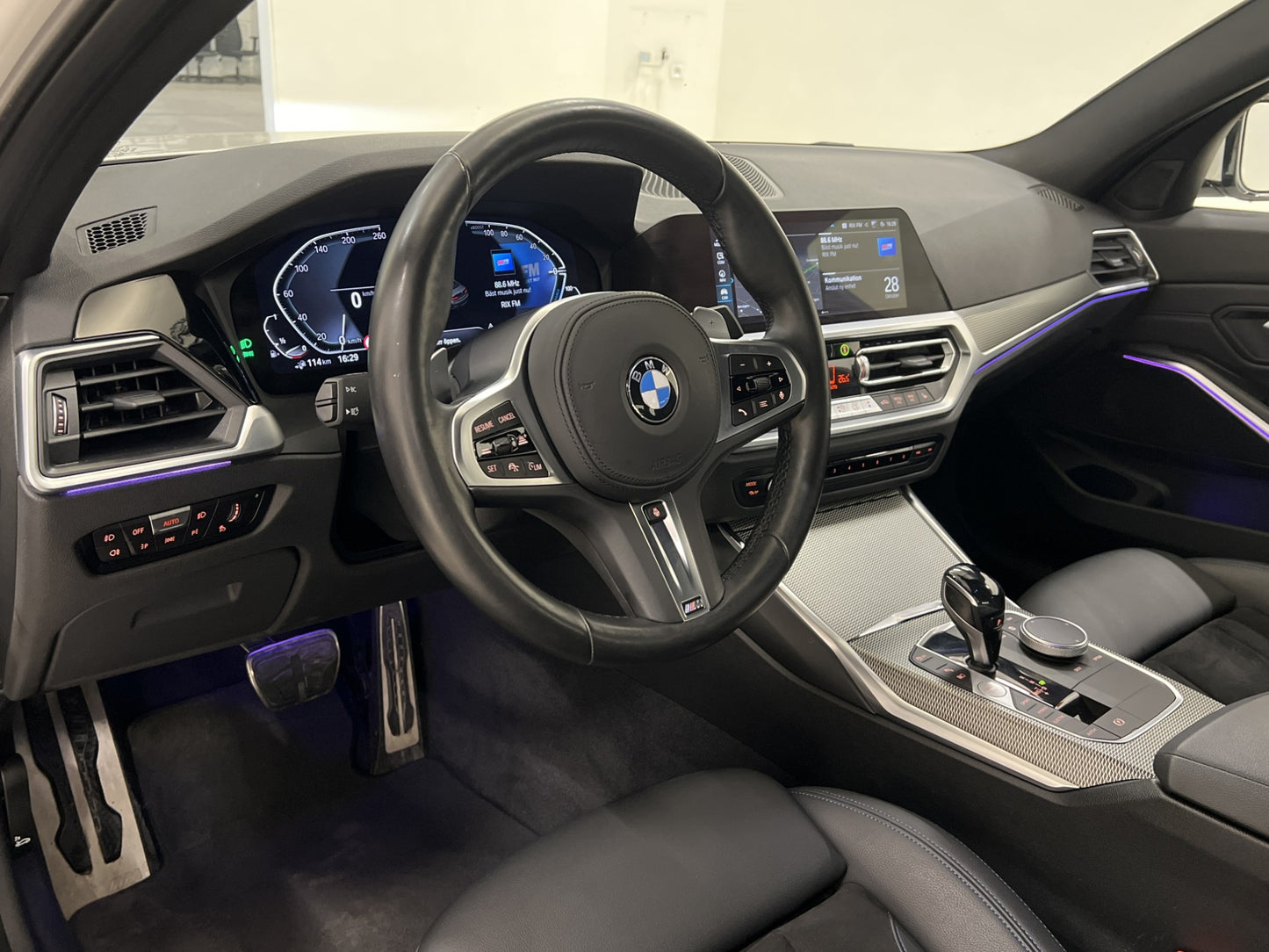 BMW 330e xDrive M Sport Värmare Cockpit Kamera HiFi Drag