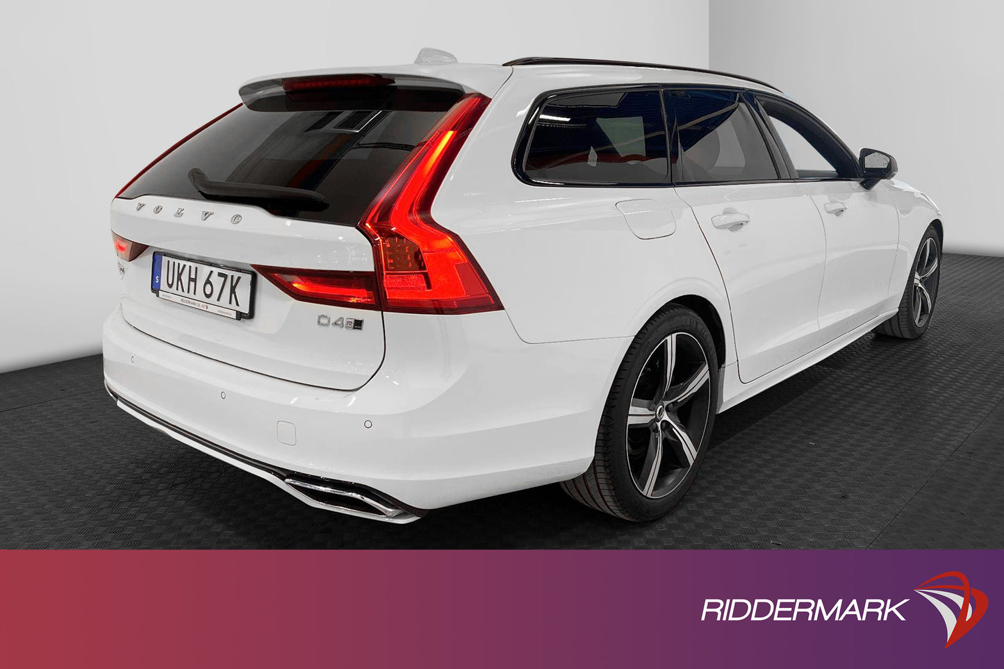 Volvo V90 D4 AWD 190hk R-Design 360° Blis VOC D-värm Välserv