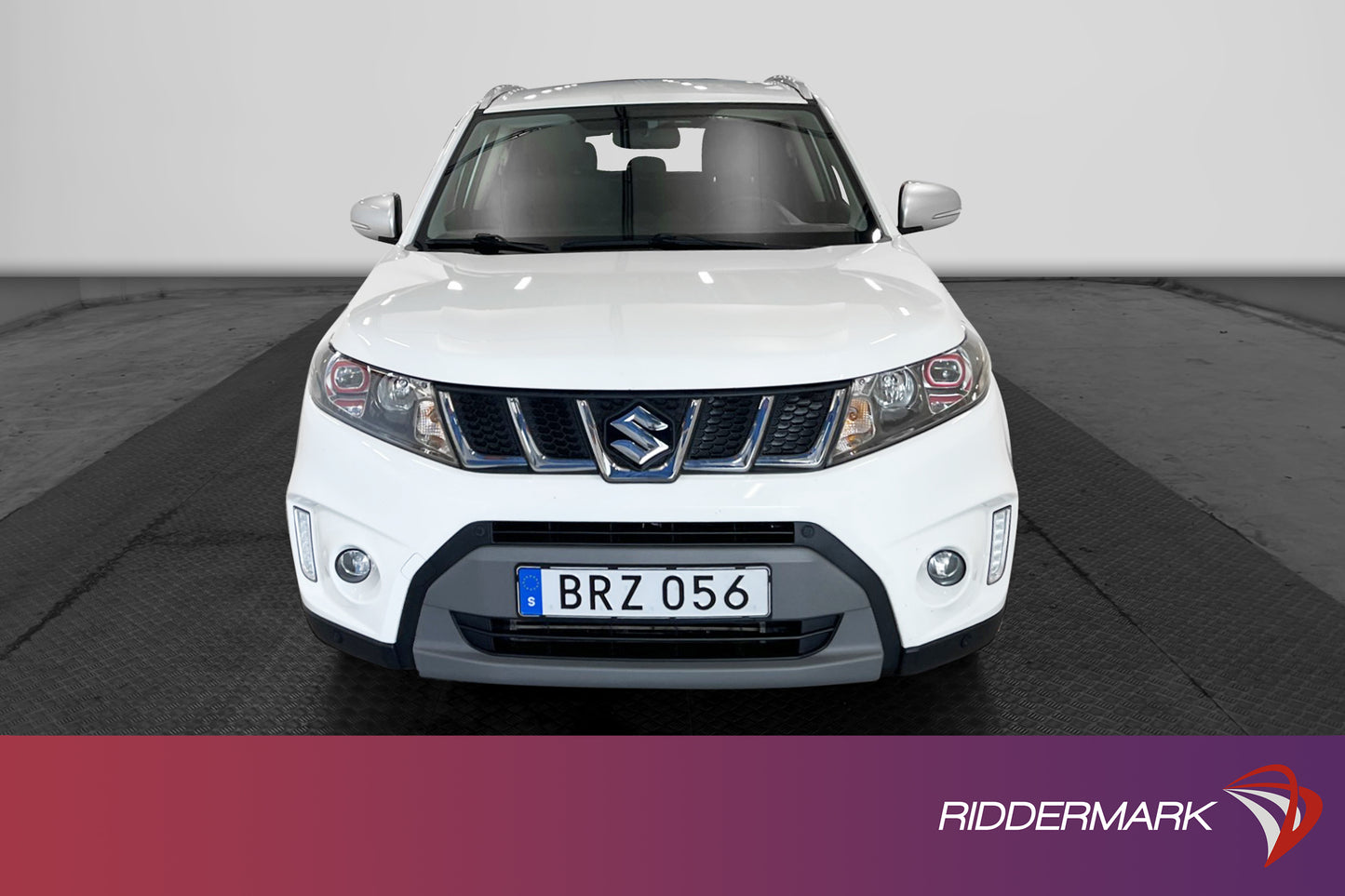 Suzuki Vitara 1.4 140 hk Dragkrok Navi Backkamera Nyservad