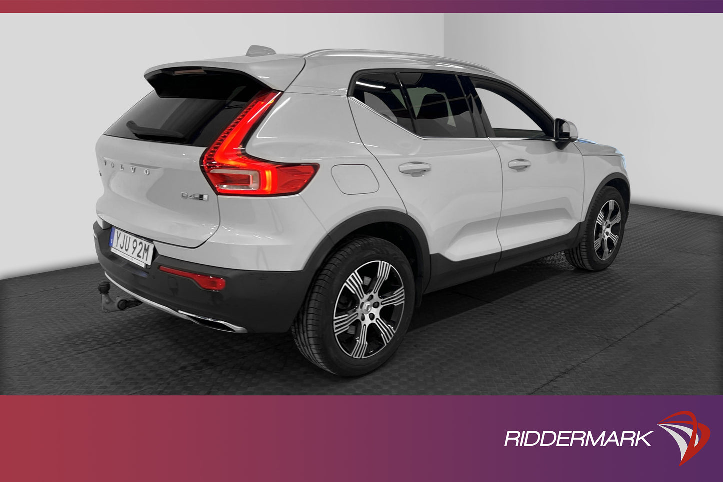 Volvo XC40 D4 AWD 190hk Inscription VOC H/K 360° Pano Drag