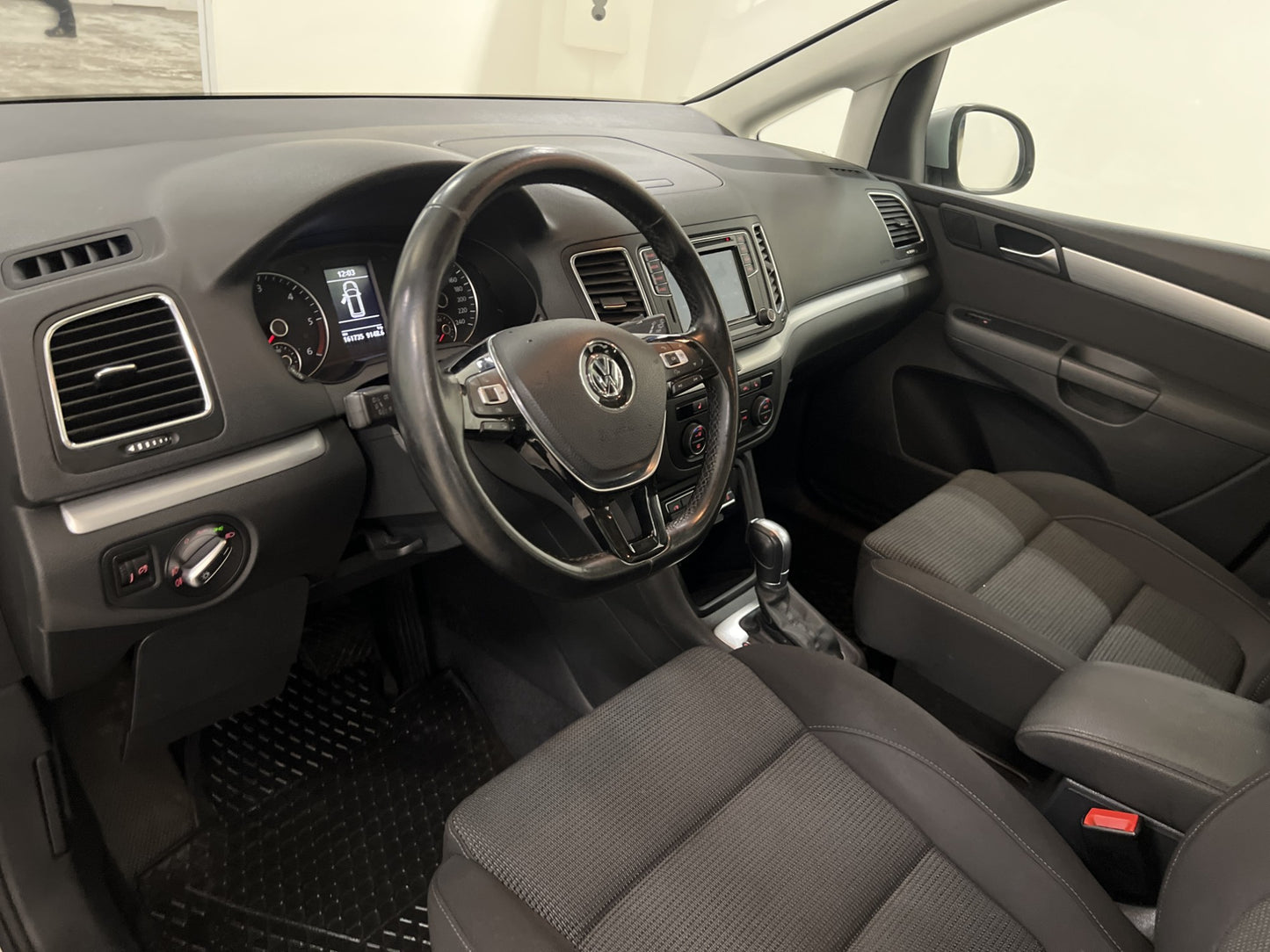 Volkswagen Sharan TDI 150hk Premium 7-sits Pano Värm El-dörr