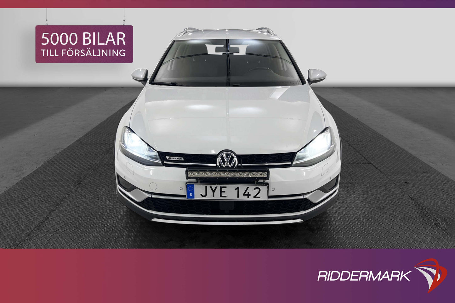 Volkswagen Golf Alltrack 4M 184hk Premium Värmare B-Kam Drag