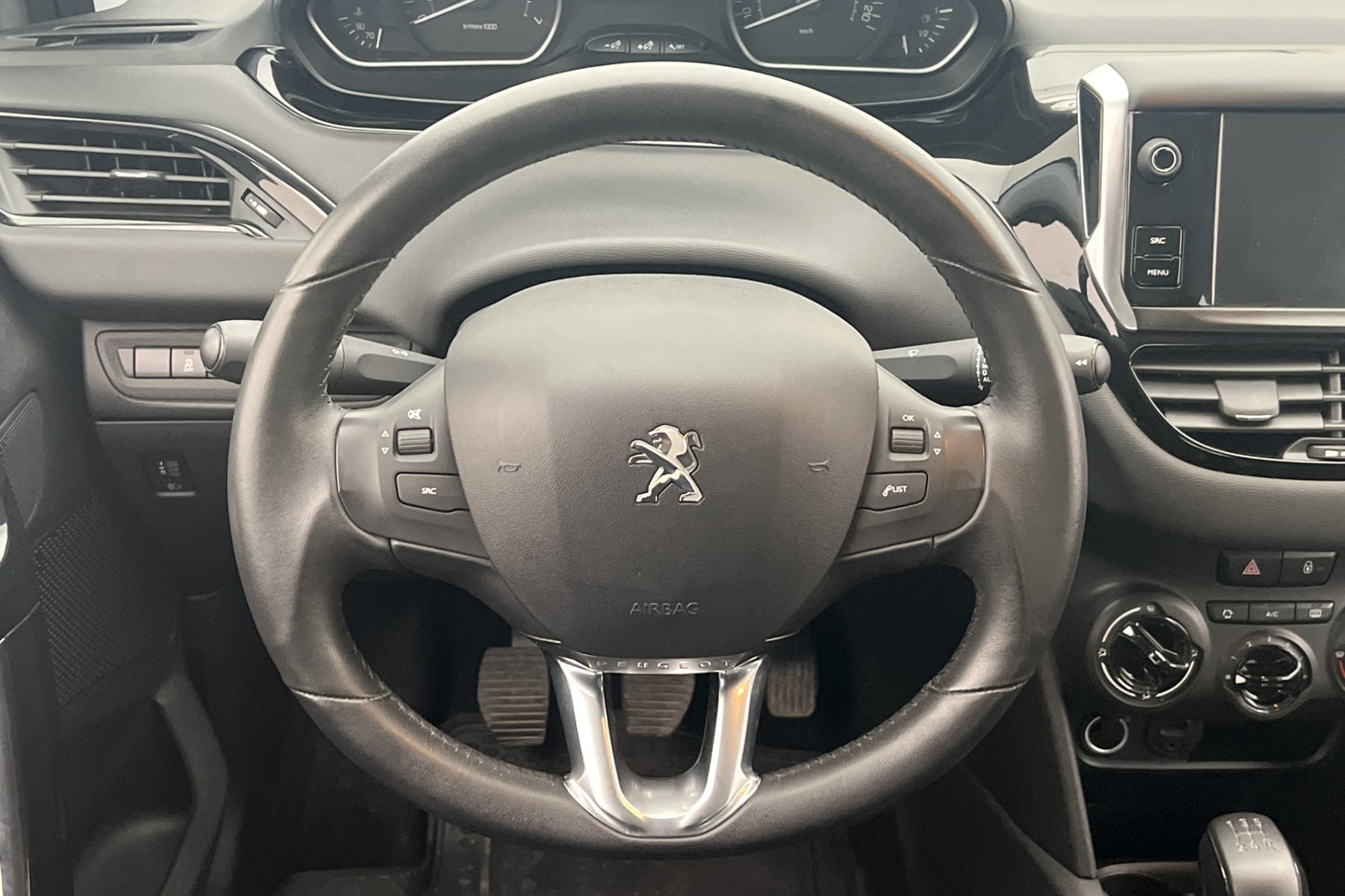 Peugeot 208 PureTech 1.2 VTi 82hk 2 Brukare Farthållare