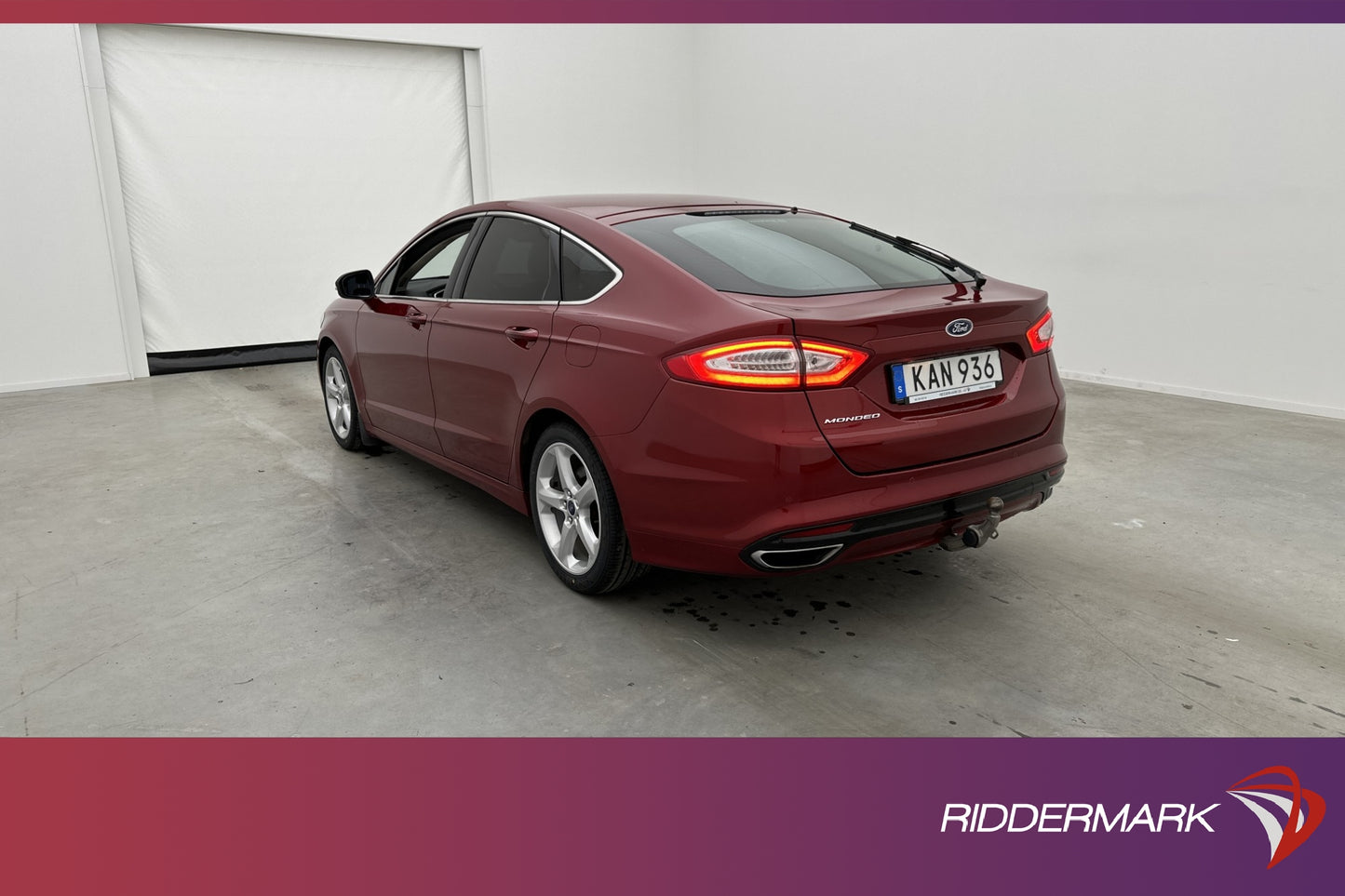 Ford Mondeo 2.0 210hk Titanium Värm Navi Sensorer Drag