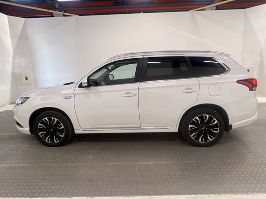 Mitsubishi Outlander PHEV 4WD 203hk Business 360* Dragkrok