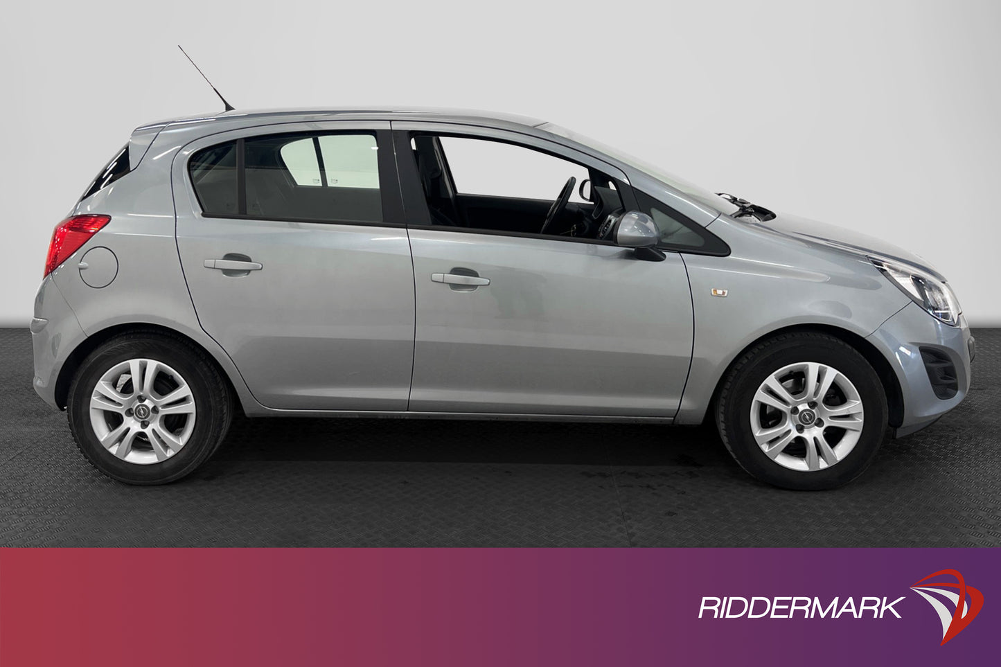 Opel Corsa 1.4 100 hk Automat P-sensorer Låga Mil