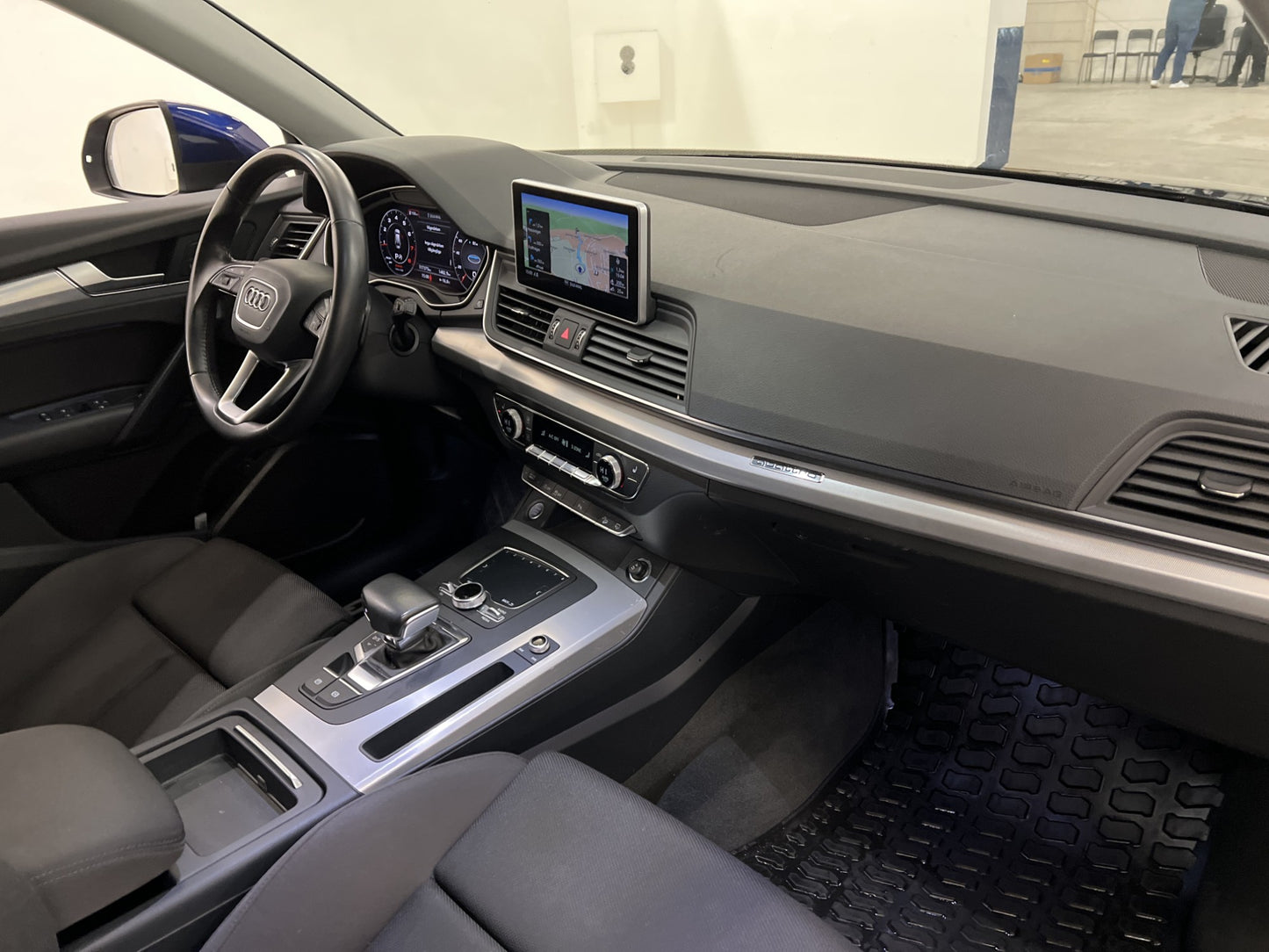 Audi Q5 TFSI Q 252hk Proline Värm Cockpit Matrix Navi Drag