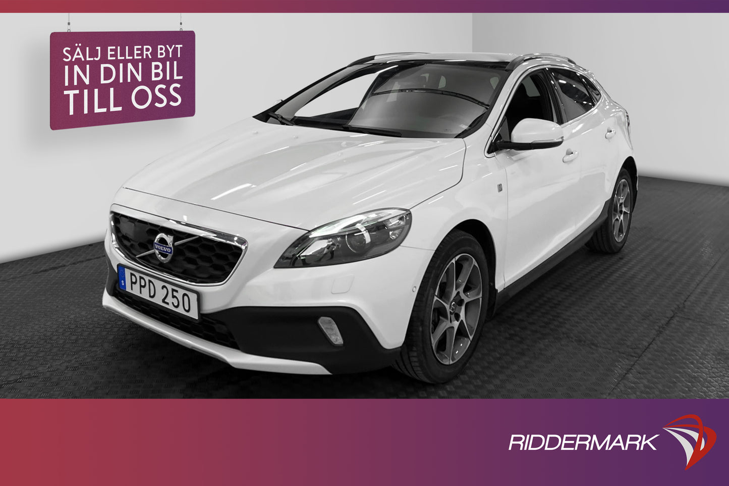 Volvo V40 Cross Country T5 AWD Ocean Race Pano Skinn Navi