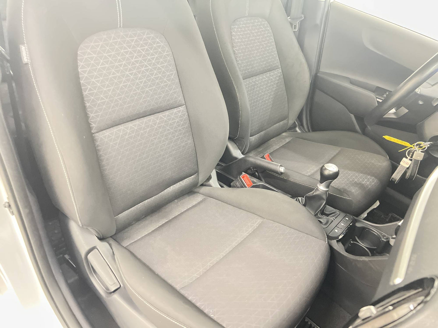 Kia Picanto 1.0 MPI 67hk Backkamera Carplay Rattvärme