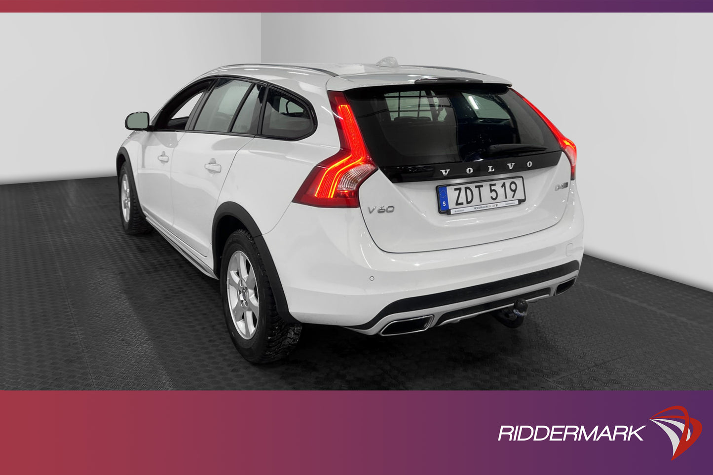 Volvo V60 Cross Country D4 AWD Classic Summum Dvärm VOC Drag