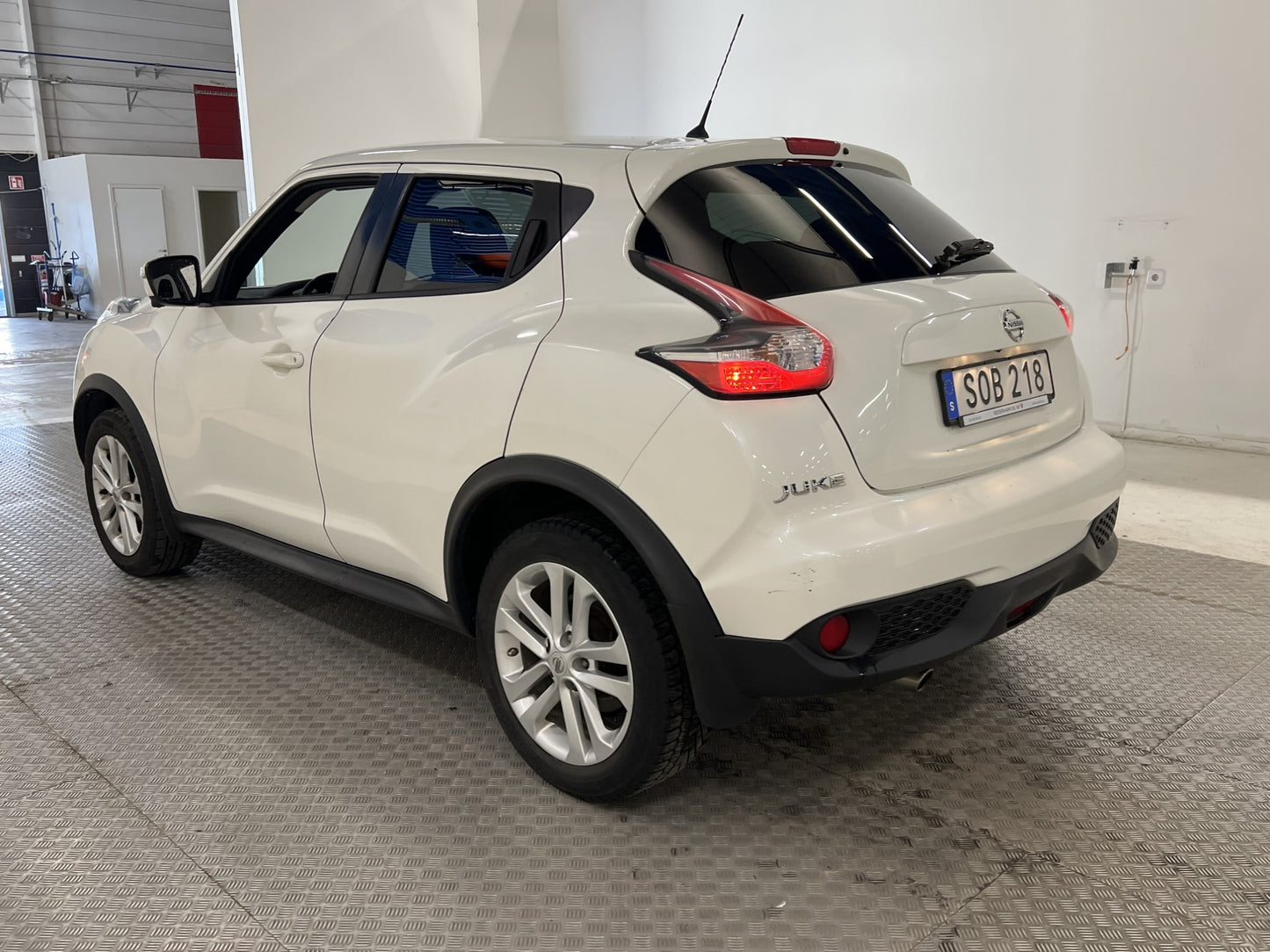 Nissan Juke 1.6 XTRONIC 117hk 360° Navi Välservad 0,63l/mil