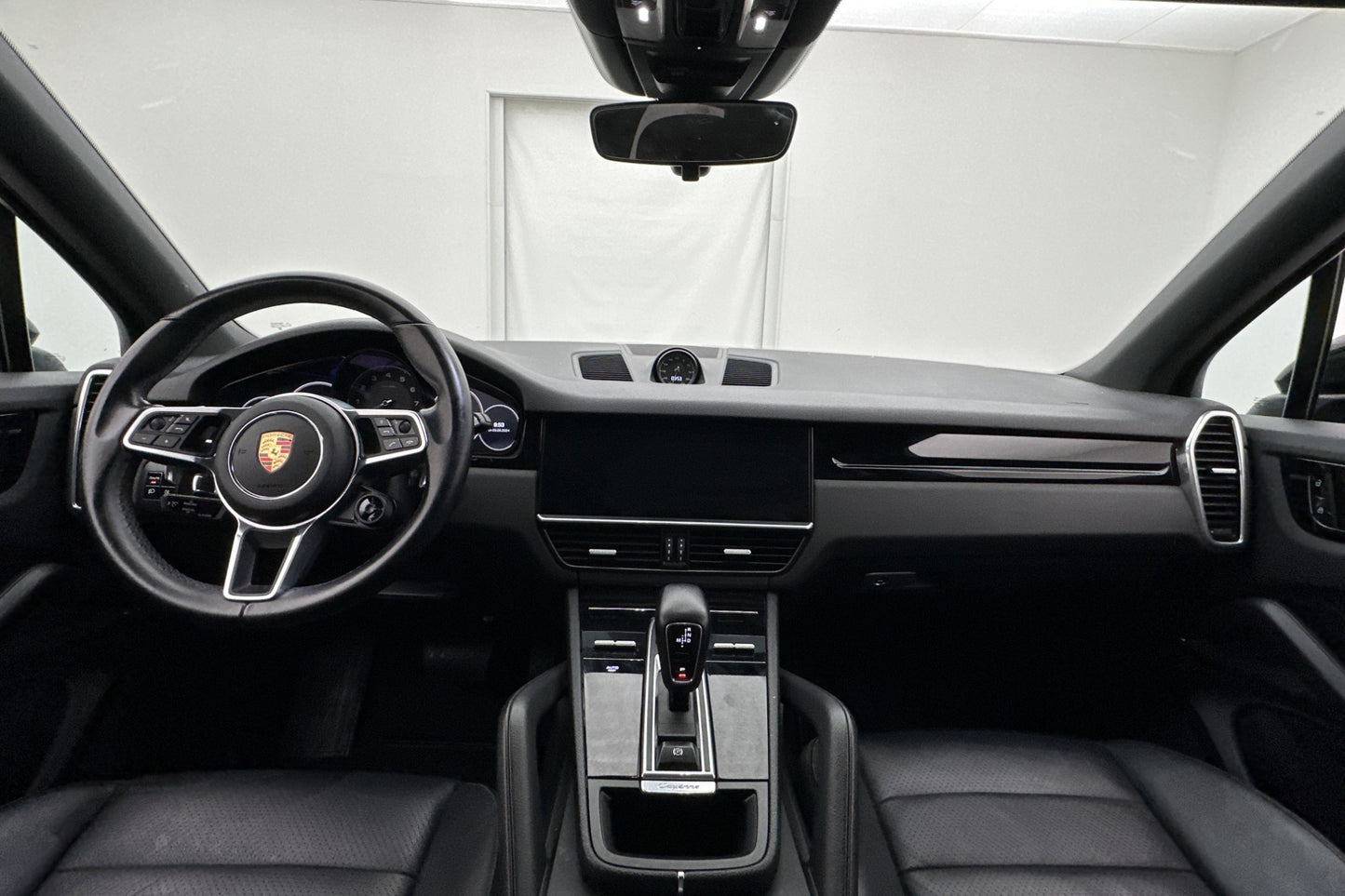 Porsche Cayenne E-Hybrid 462hk Chrono PASM Kamera Navi MOMS