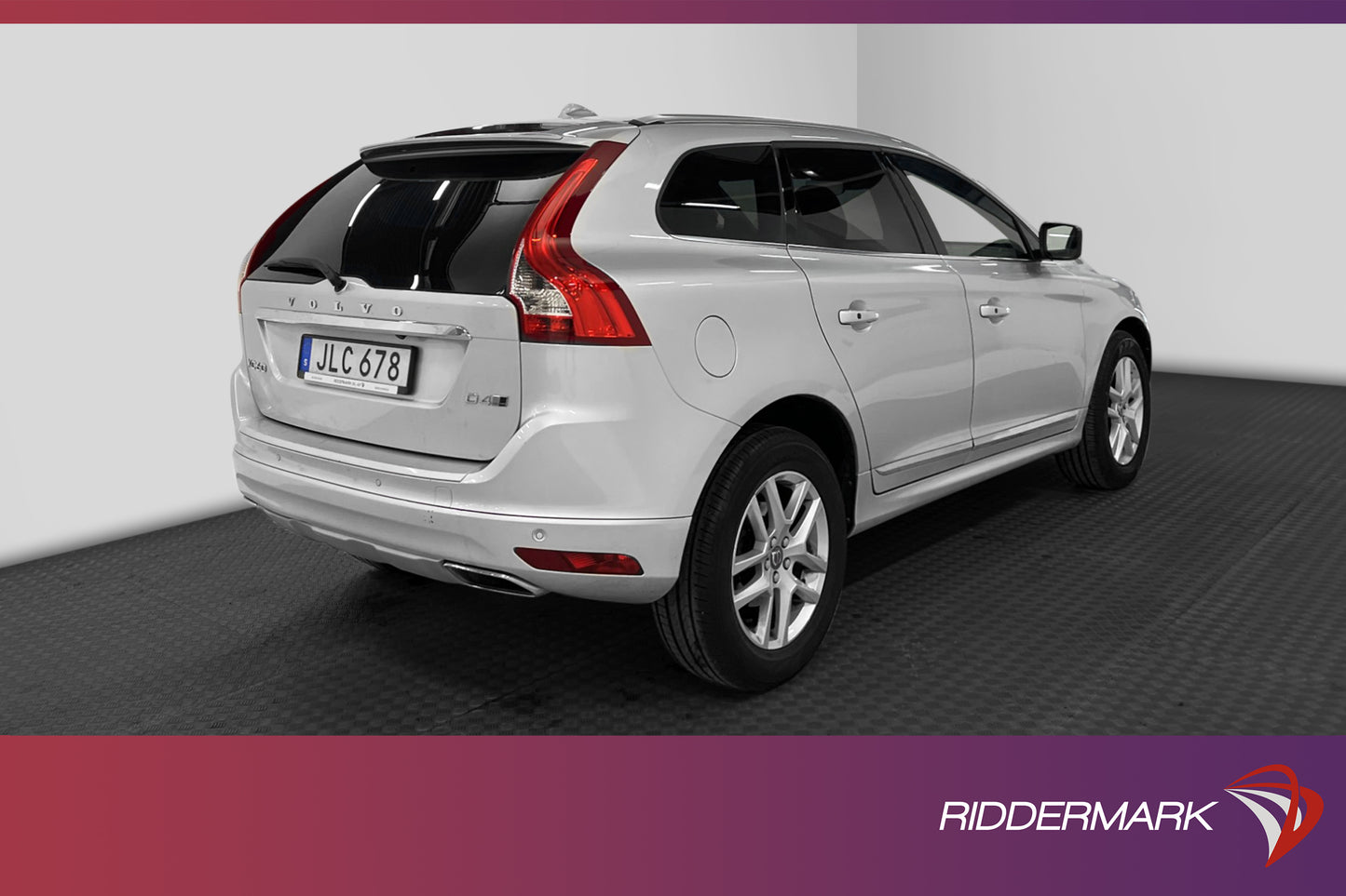 Volvo XC60 D4 AWD 190hk Summum VOC Pano Kamera Navi BLIS