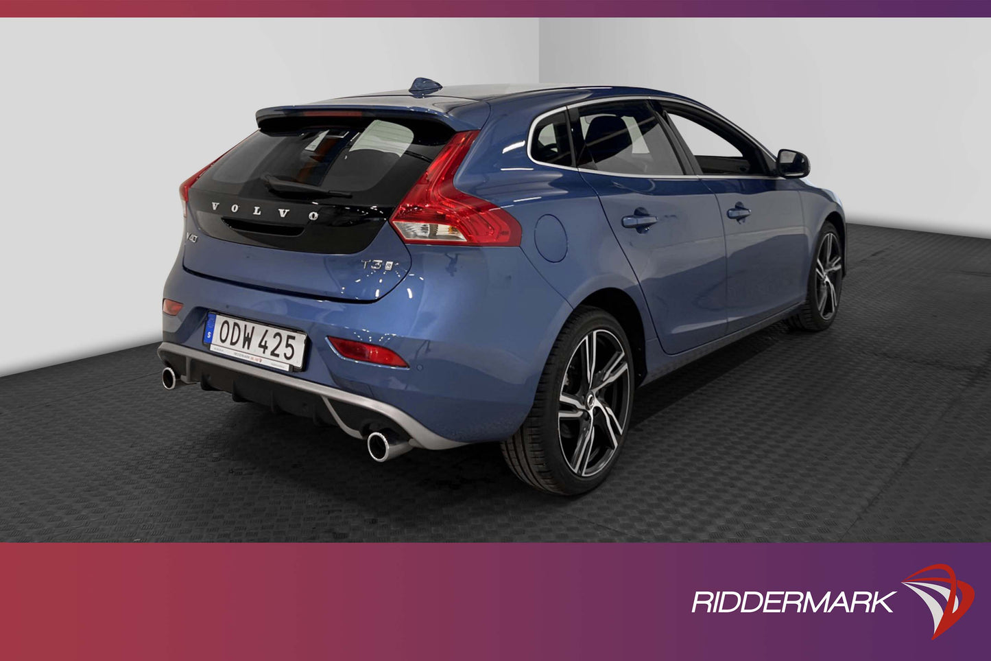 Volvo V40 T3 152hk R-Design Halvskinn P-sensorer Navi Lågmil