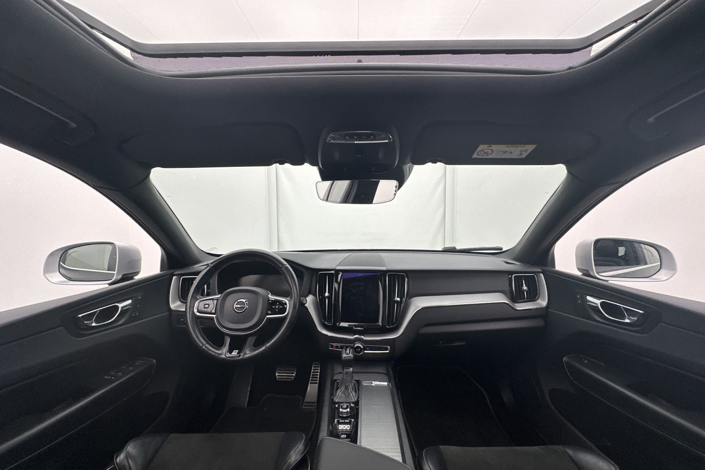 Volvo XC60 D4 AWD R-Design VOC Pano Värm Kamera Navi BLIS