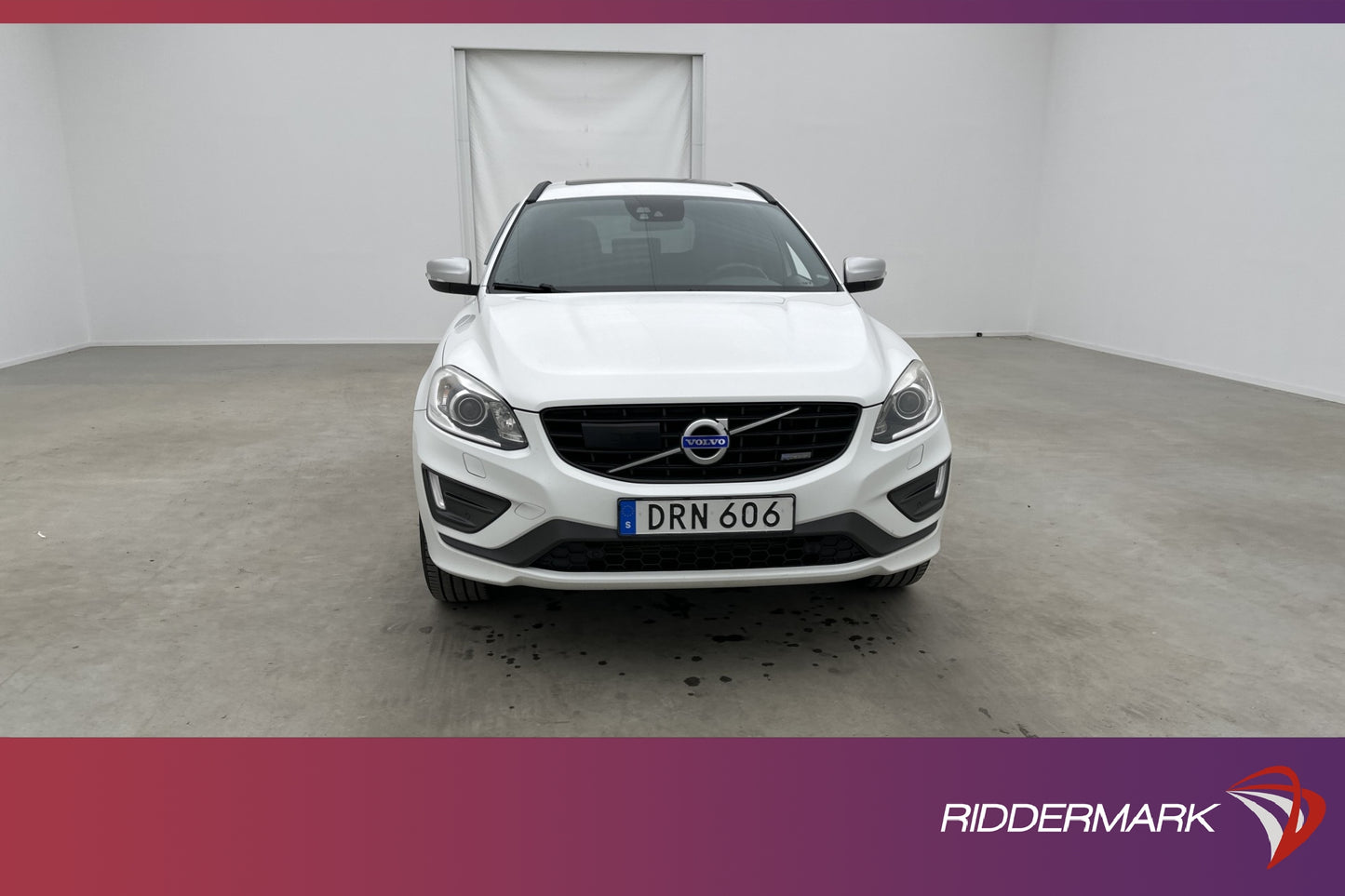 Volvo XC60 D4 AWD R-Design Pano VOC Navi Skinn BLIS Drag