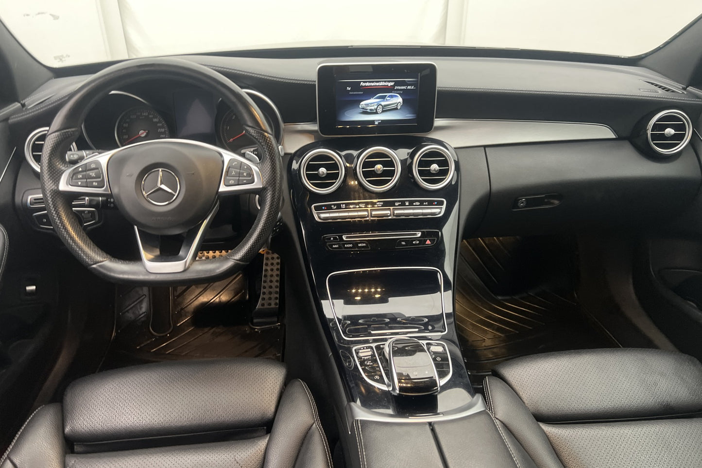 Mercedes-Benz C 220 T d 4M 170hk AMG Burmester Värm Kamera