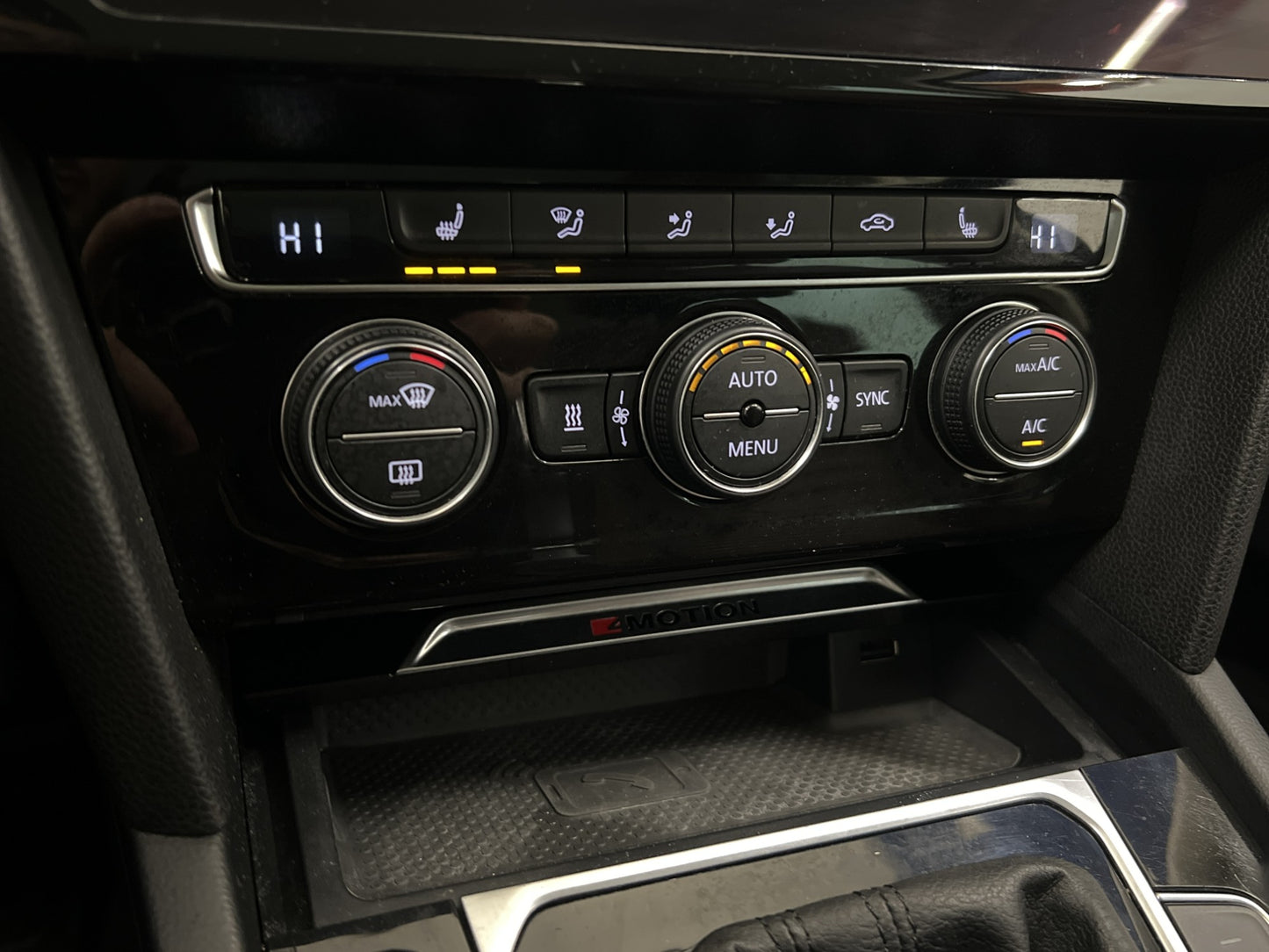 Volkswagen Passat 4M 190hk R-Line Cockpit Dynaudio Värm Drag