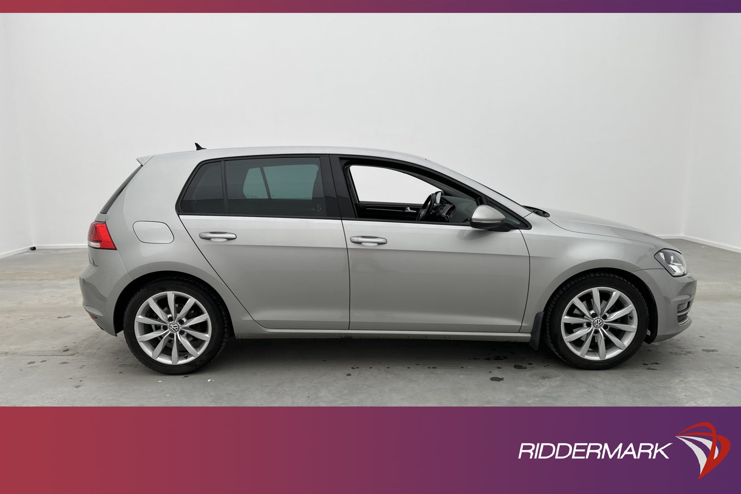 Volkswagen Golf 1.4 TSI 140hk Highline Plus Kamera Navi Drag