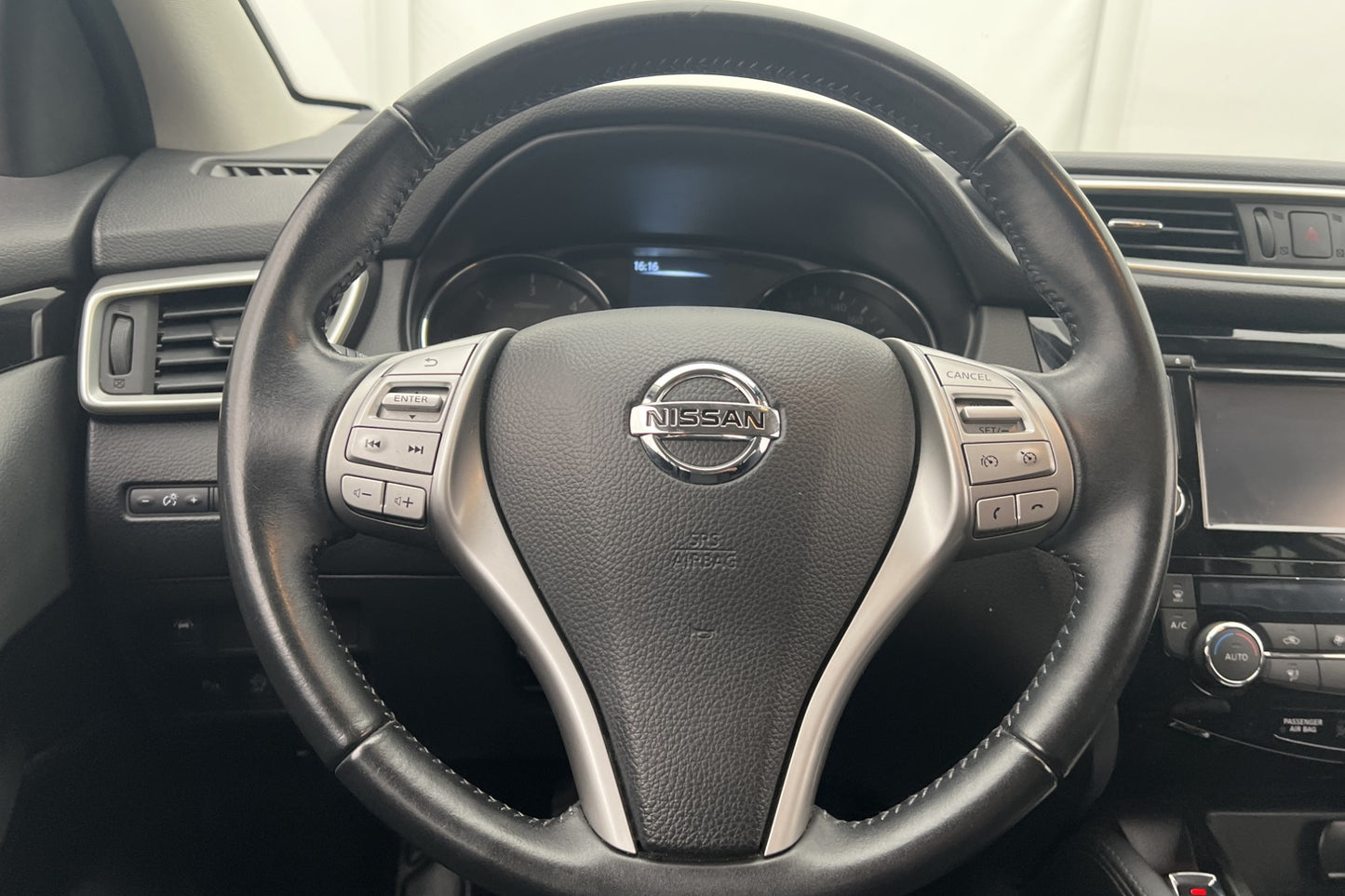 Nissan Qashqai 110hk N-Connecta 360° Navi Keyless Välserv