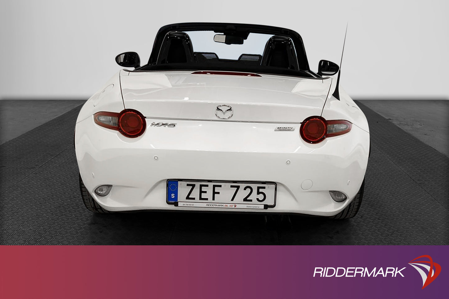 Mazda MX-5 2.0 SKYACTIV-G BOSE Skinn Keyless Nyservad Lågmil