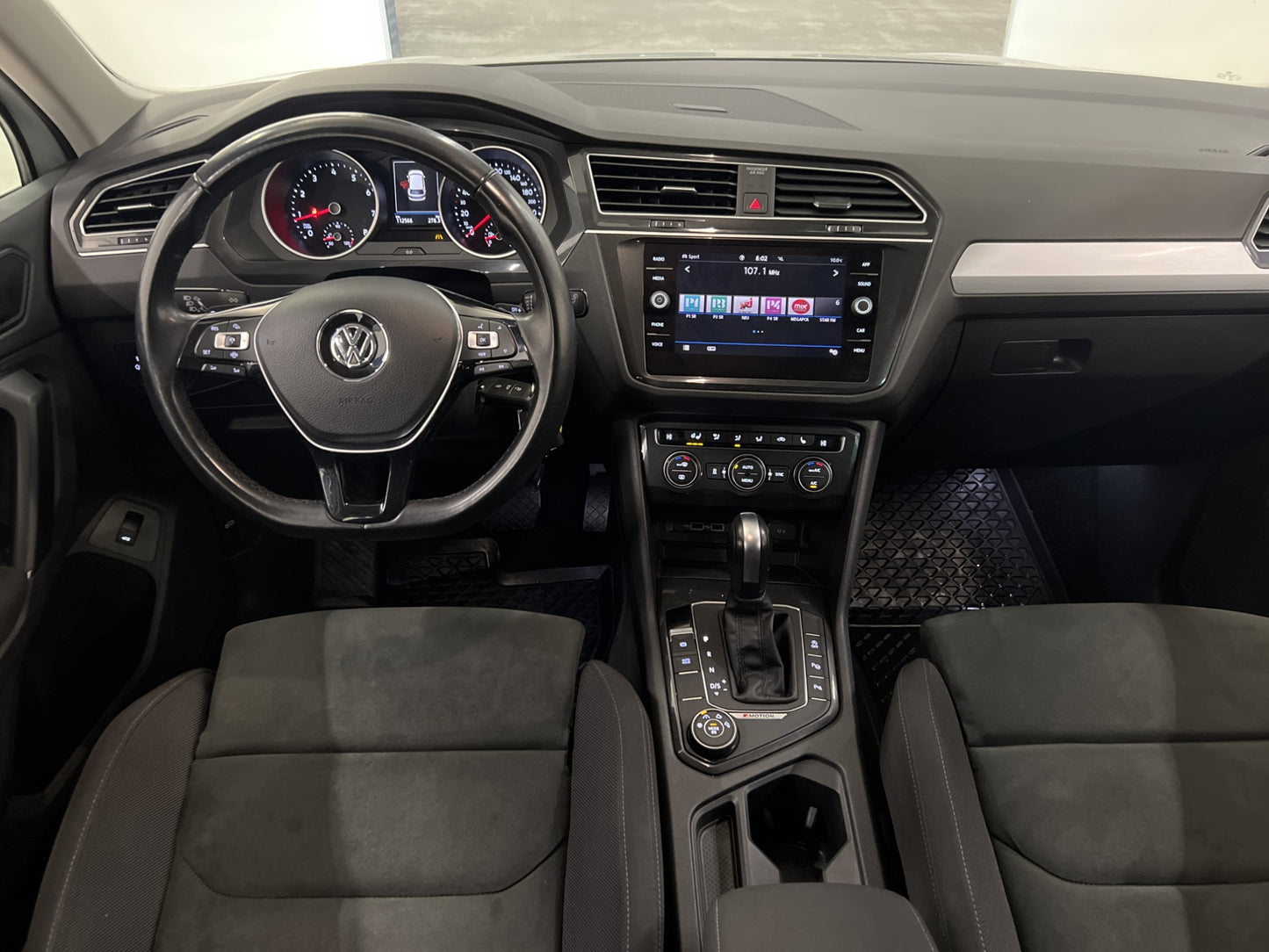 Volkswagen Tiguan 2.0 TSI 4M Premium R-line B-värme B-kamera