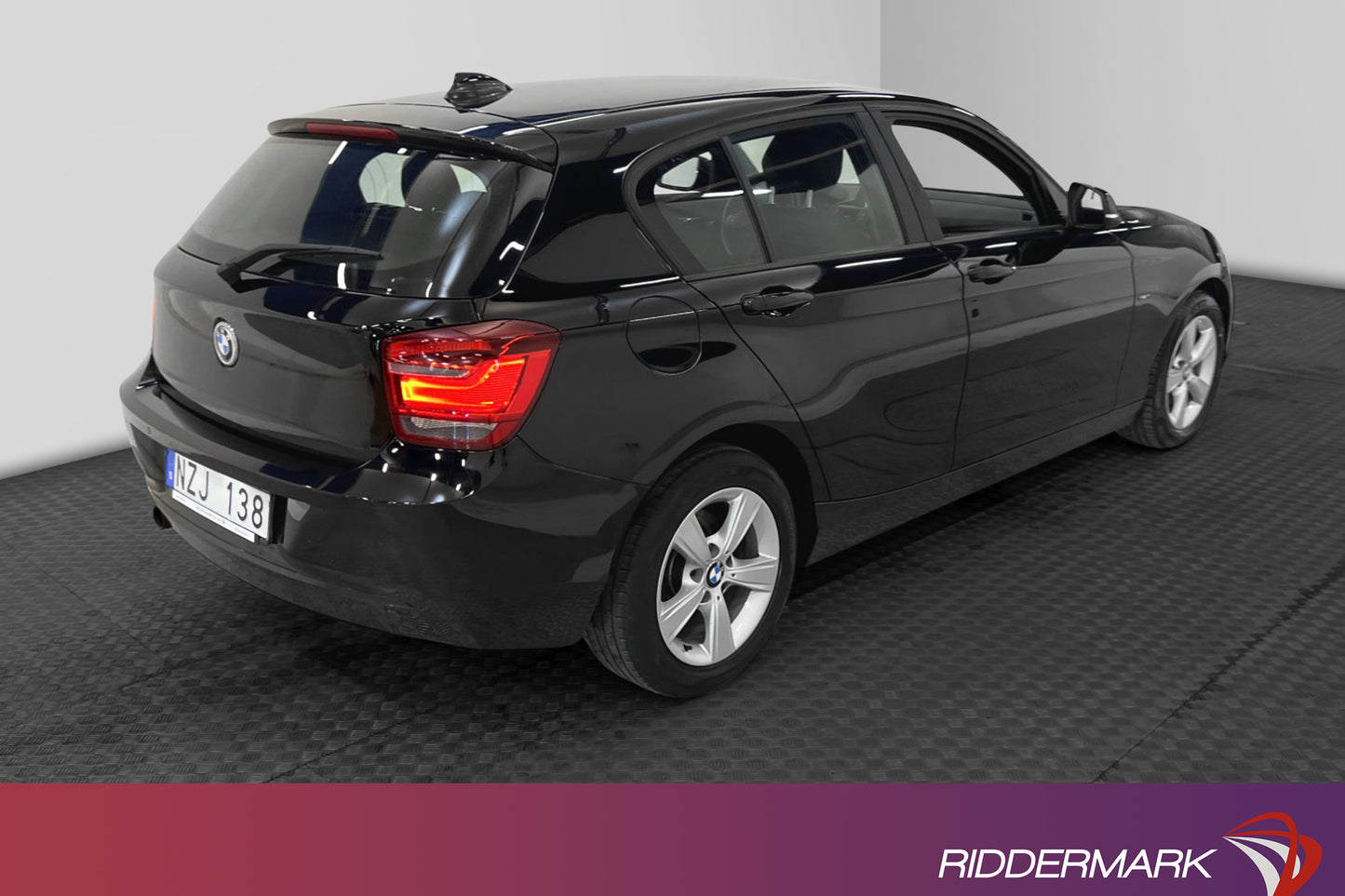 BMW 116i 136hk PDC 0,45L/mil 668kr Skatt