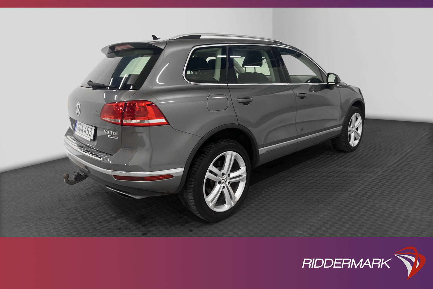 Volkswagen Touareg 3.0 V6 4M 204hk Skinn Drag Panorama PDC