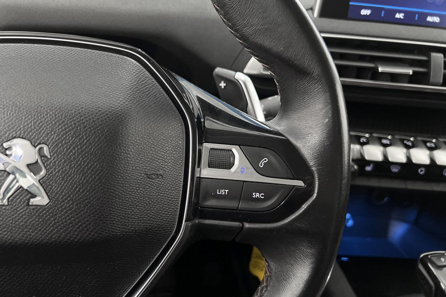 Peugeot 5008 1.2 PureTech Cockpit P-Sensor Låg Skatt 7-Sits