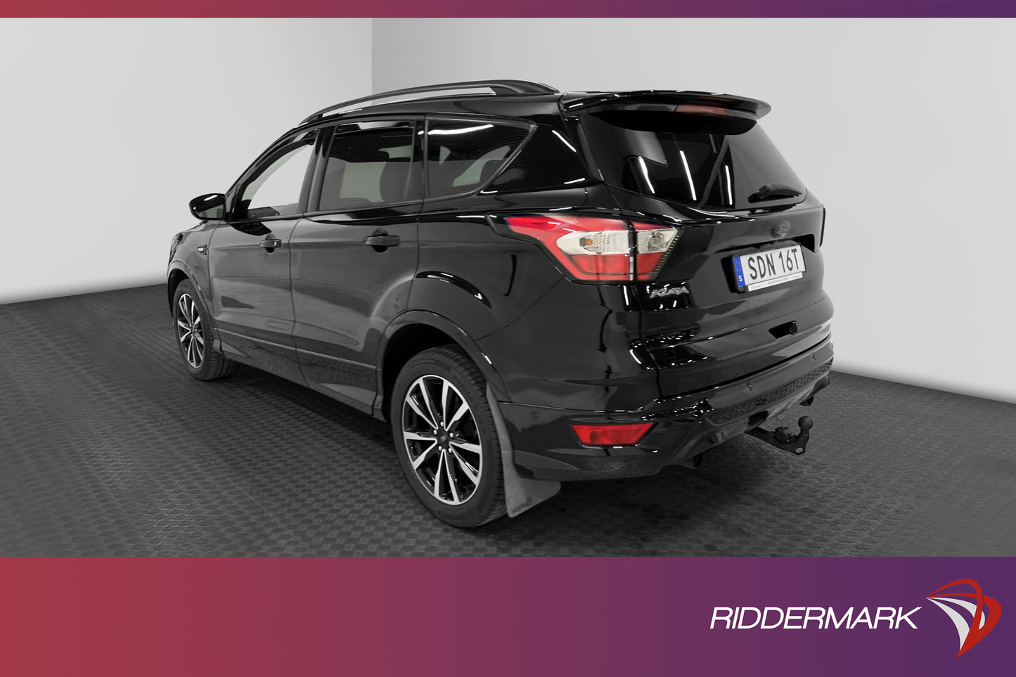 Ford Kuga 1.5 EcoBoost 150hk ST-Line Sony Navi Kamera Drag