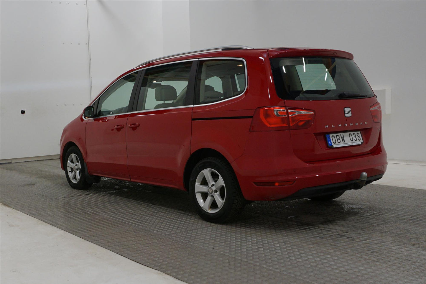 SEAT Alhambra 2.0 TDI 140 hk 7-Sits Pano Drag Backkamera