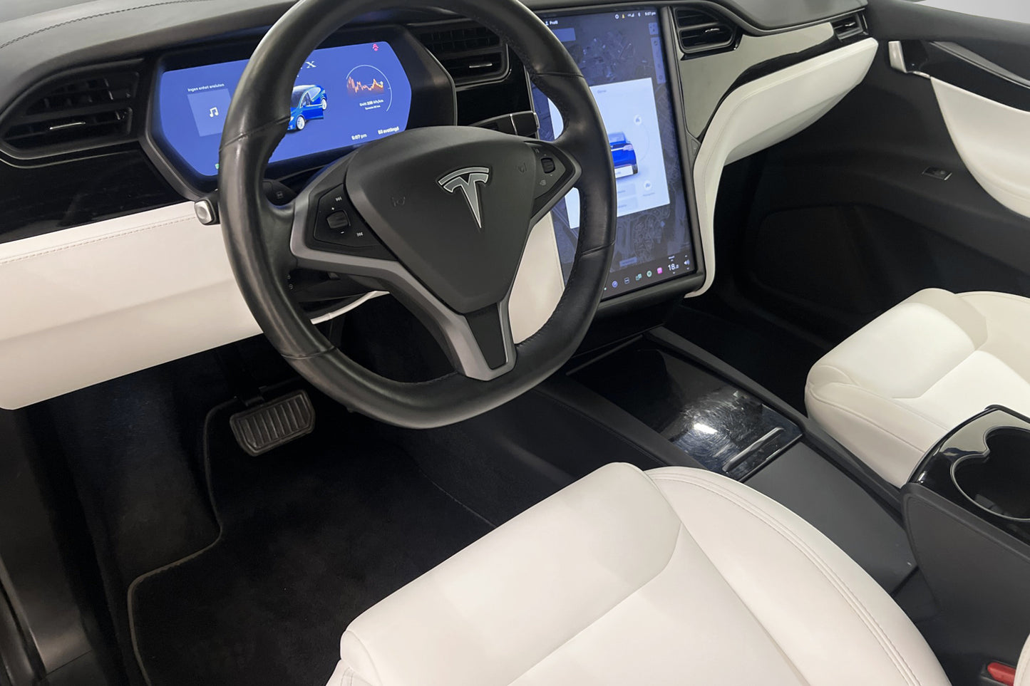 Tesla Model X Long Range 423hk Svensksåld 7 Sits Rattvär FSD