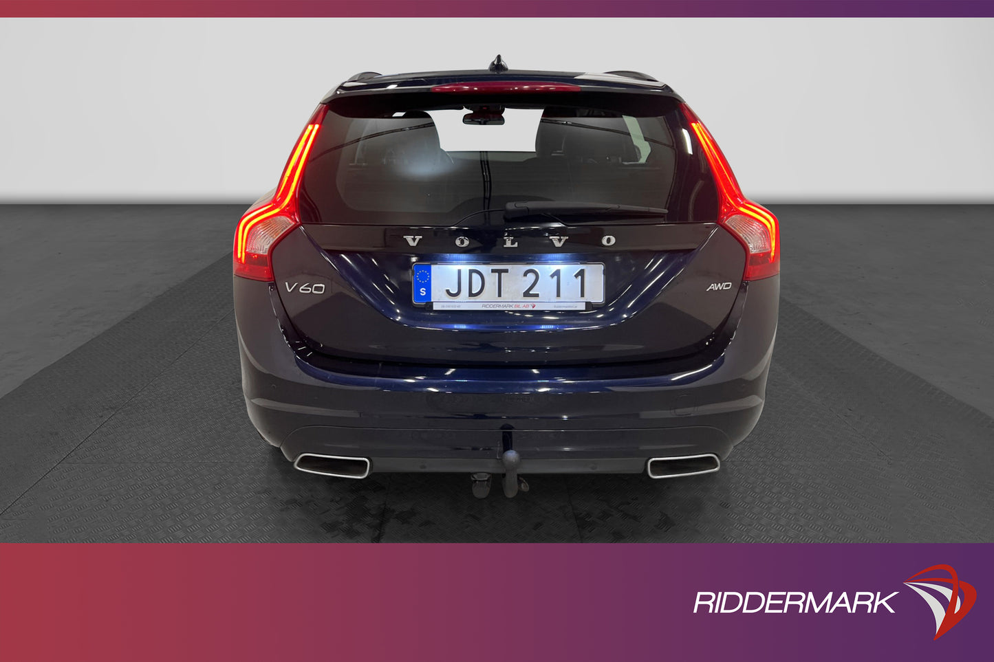 Volvo V60 D4 AWD 190hk Momentum D-värme Rattvärme Drag