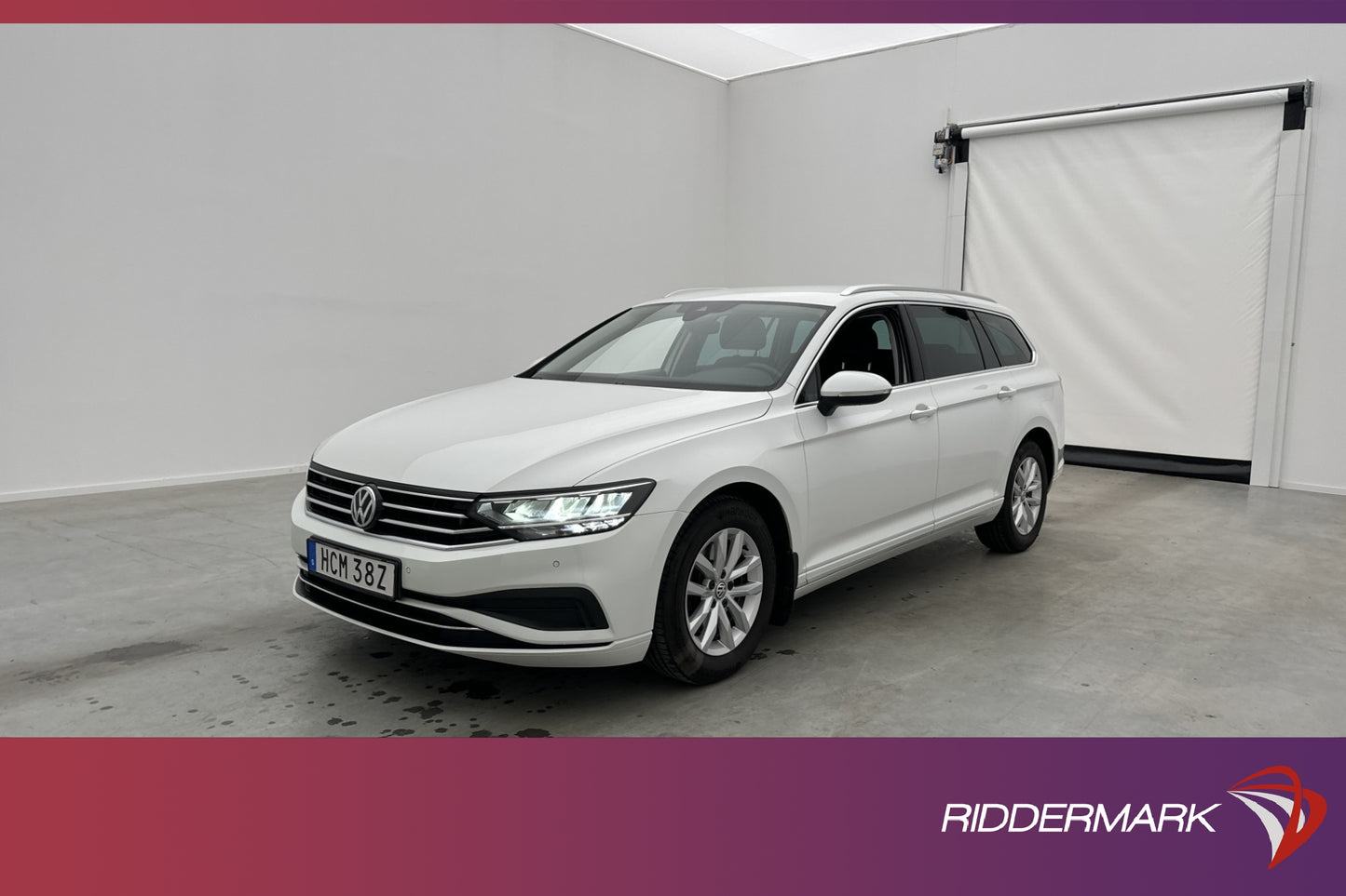 Volkswagen Passat 1.5 TSI 150hk Sensorer GPS CarPlay Välserv