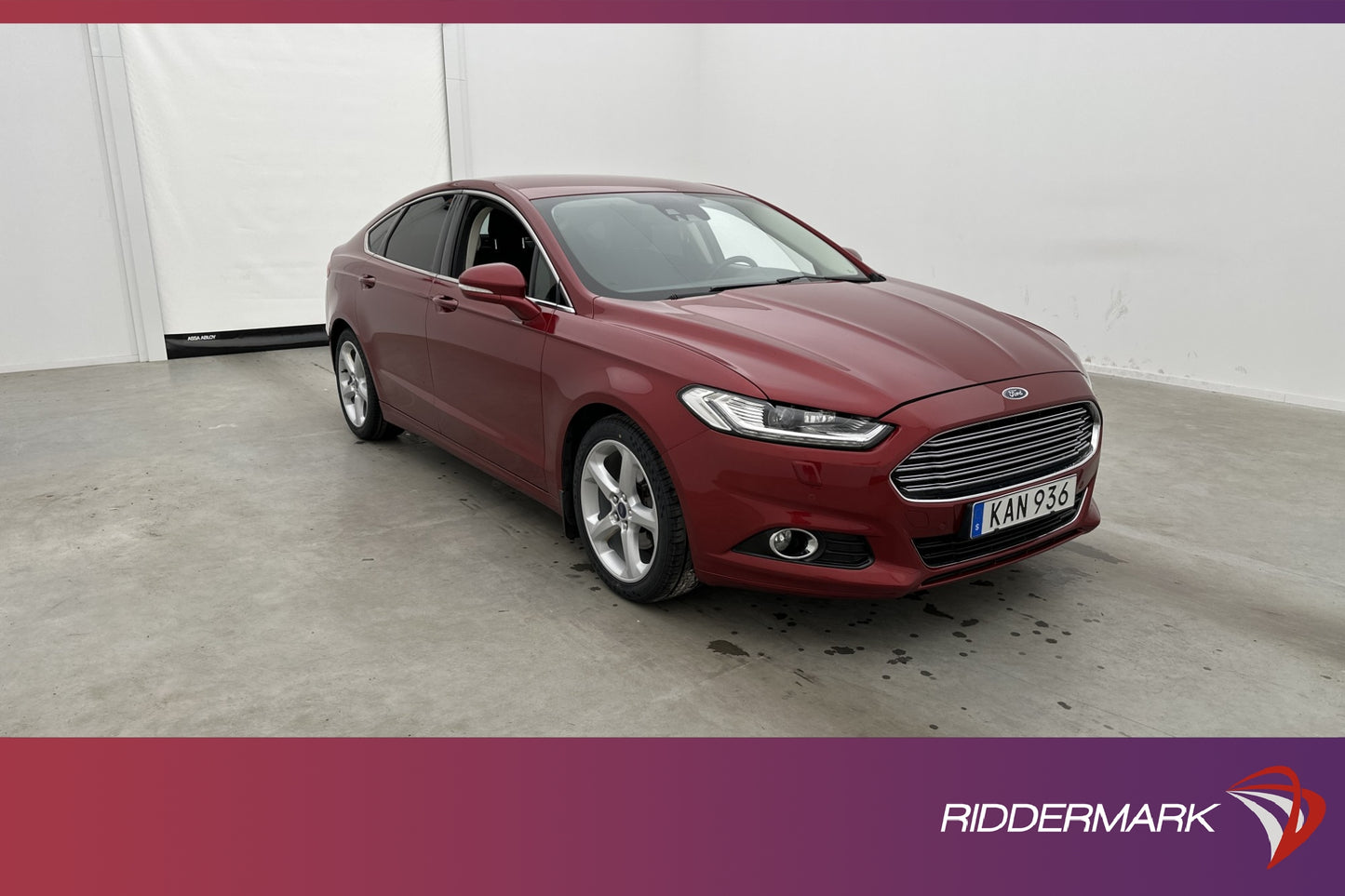 Ford Mondeo 2.0 210hk Titanium Värm Navi Sensorer Drag