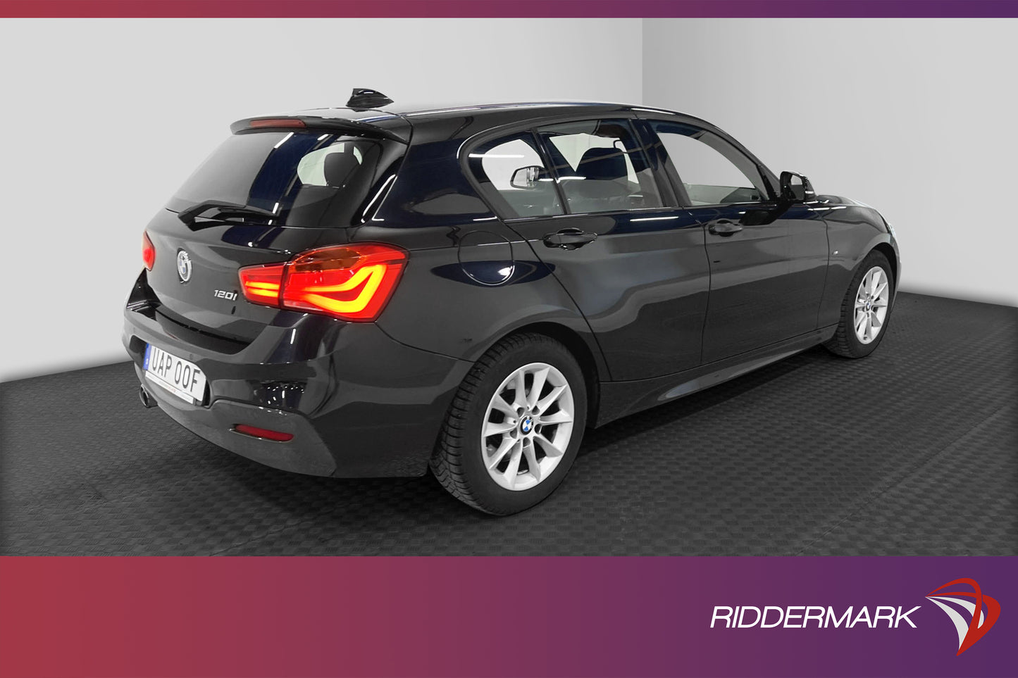 BMW 120 i 184hk M Sport HiFi Skinn Rattvärme Välservad