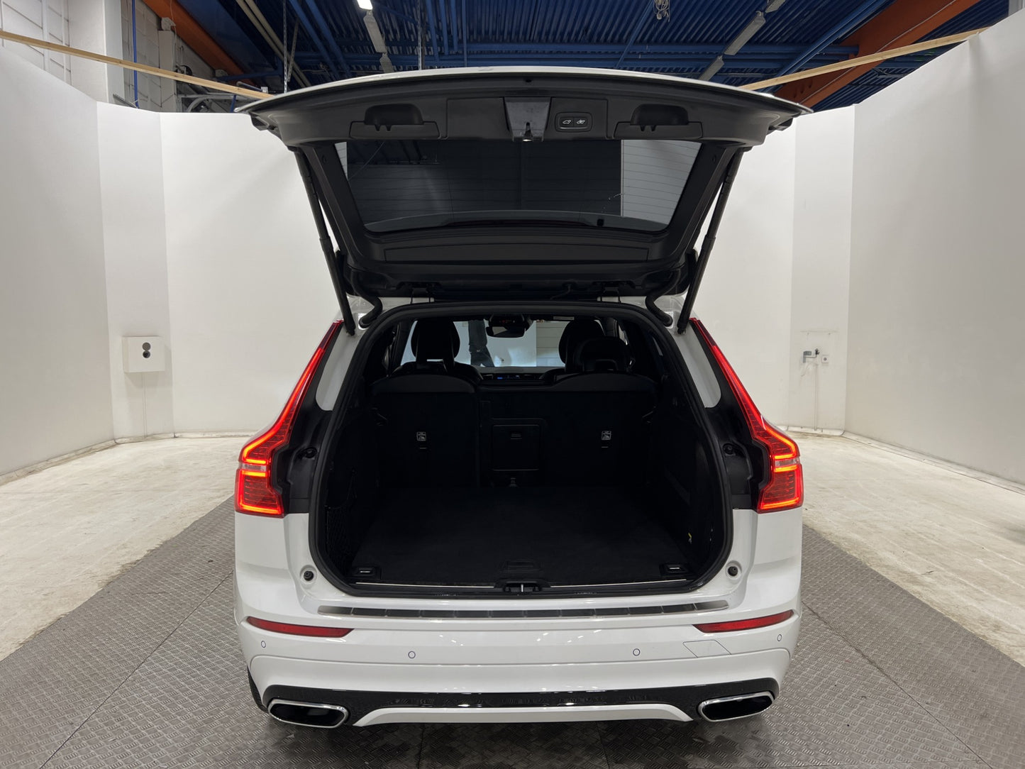 Volvo XC60 D4 AWD 190hk R-Design Värmare VOC