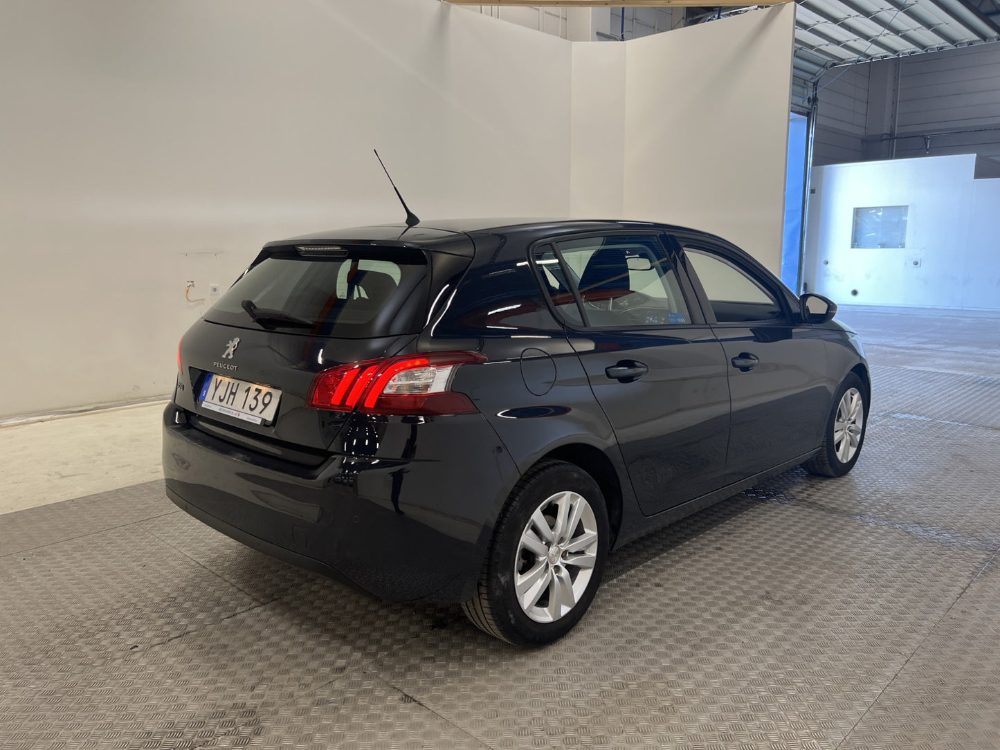 Peugeot 308 1.6 BlueHDI Active M/K-Värmare Touchskärm