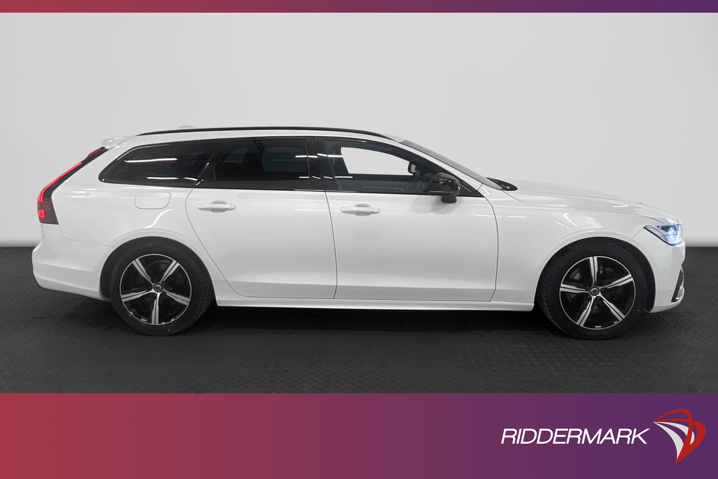 Volvo V90 B5 R-Design Inscription VOC 360° B&W Drag MOMS